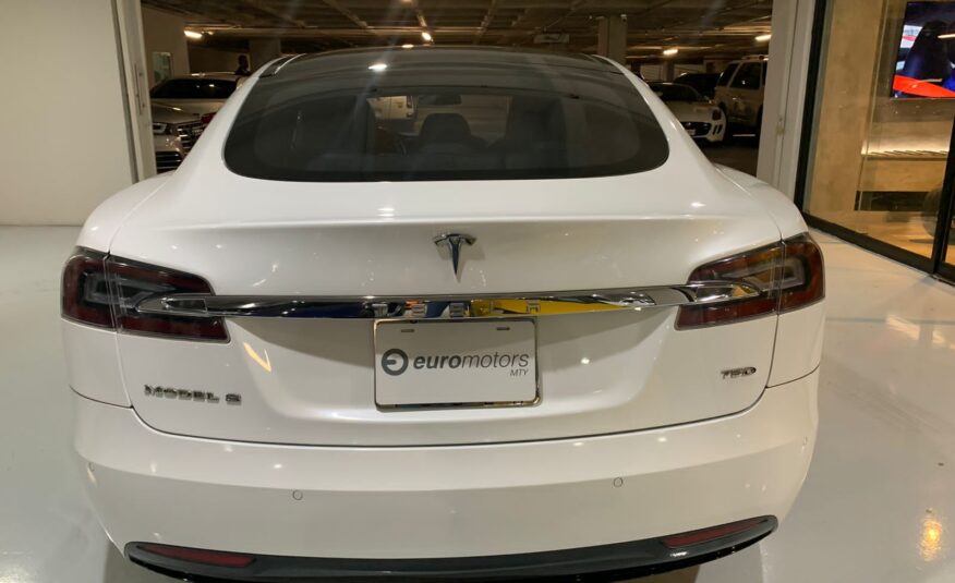 Tesla Model S75D 2016