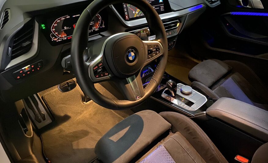 BMW M135i 2023