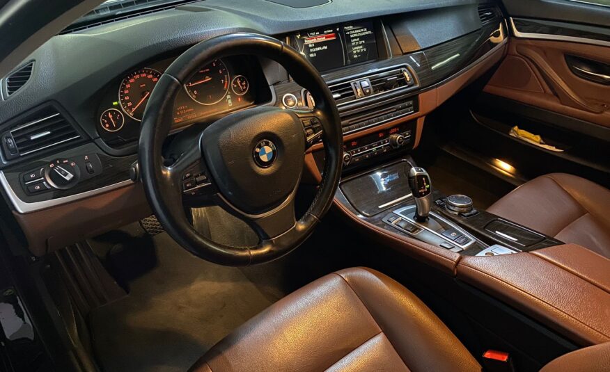 BMW 528i Luxury Line 2016