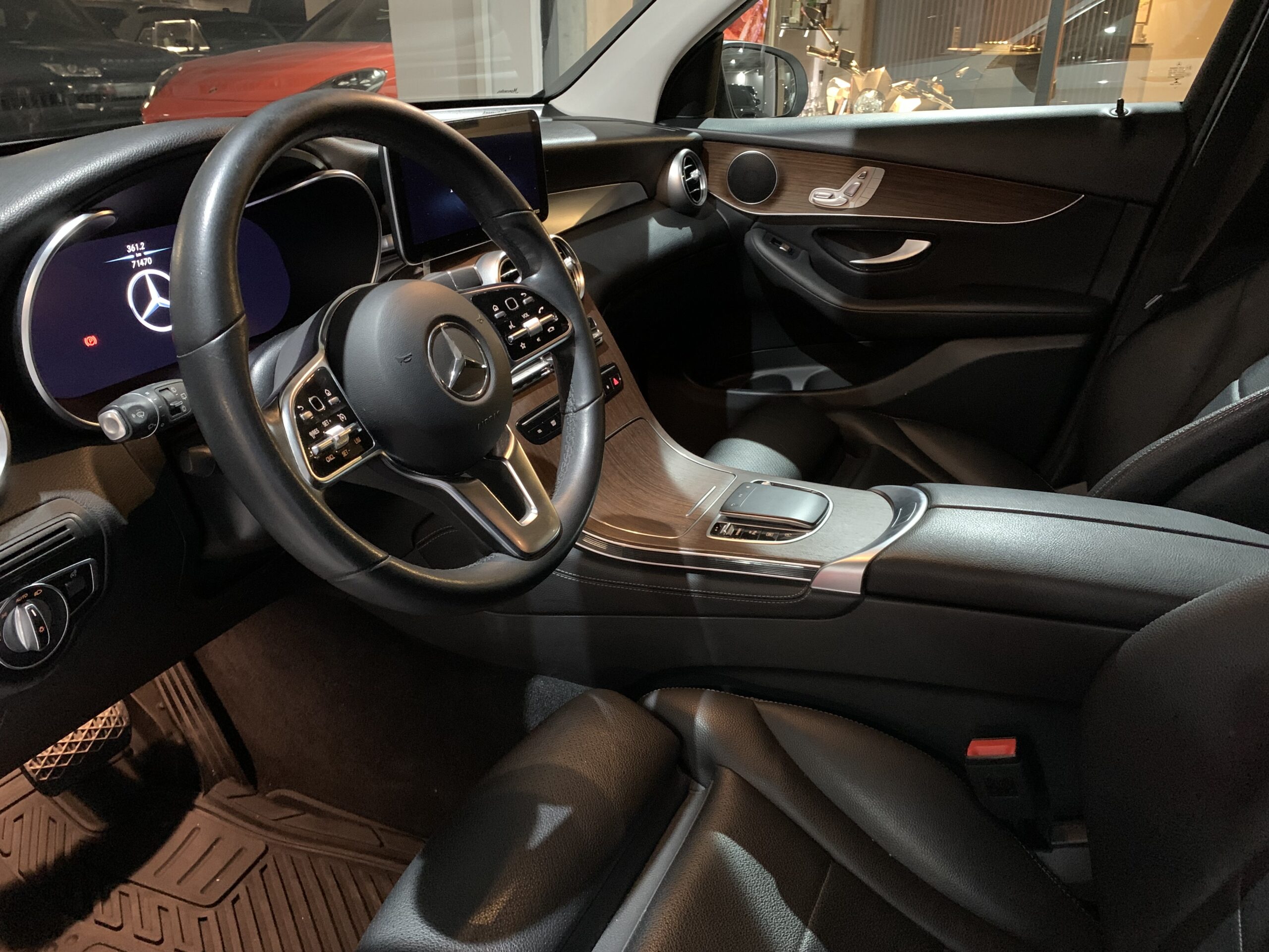 Mercedes-Benz GLC 300 2020