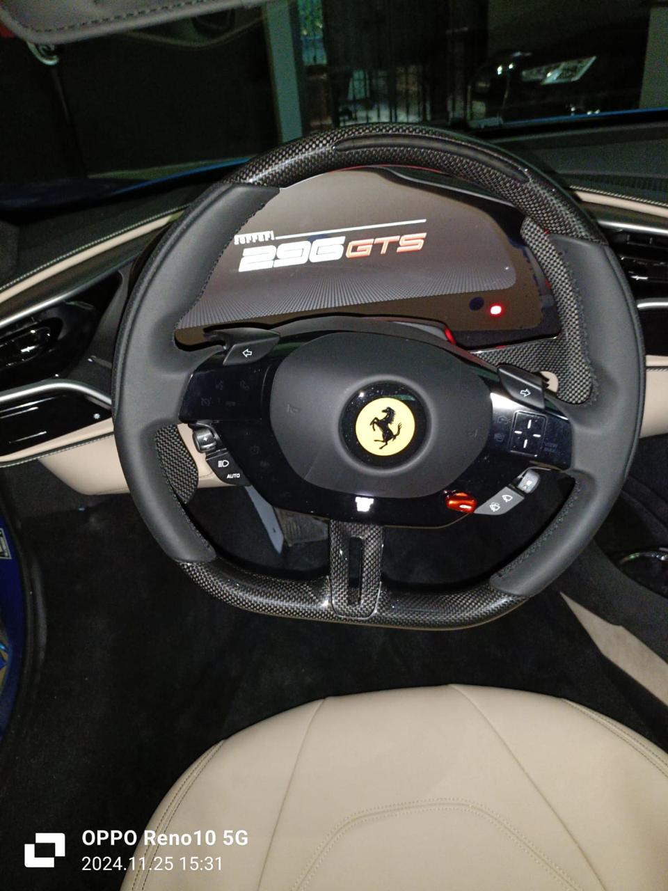Ferrari 296 GTS 2024