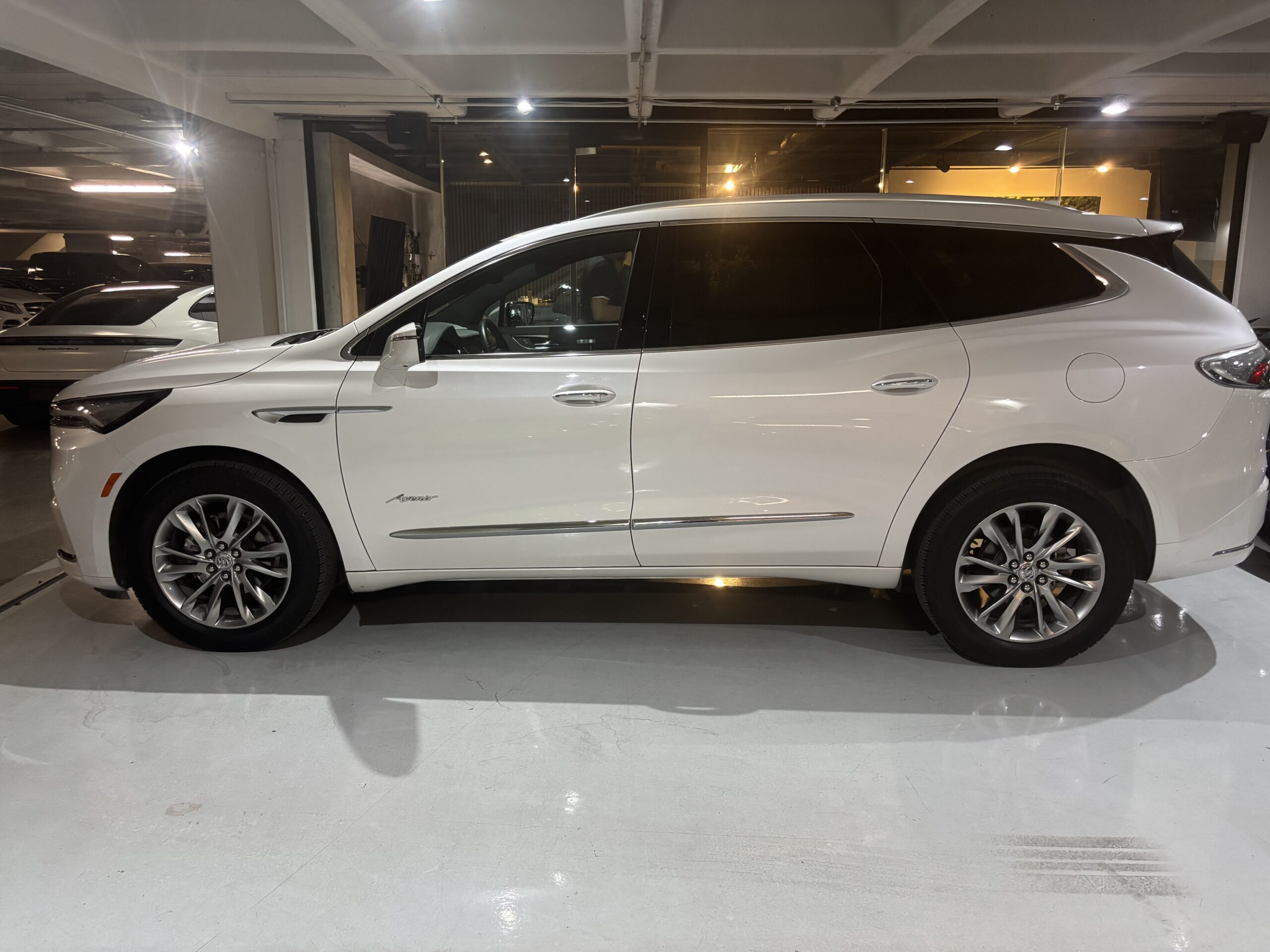 BUICK ENCLAVE AVENIR 2023