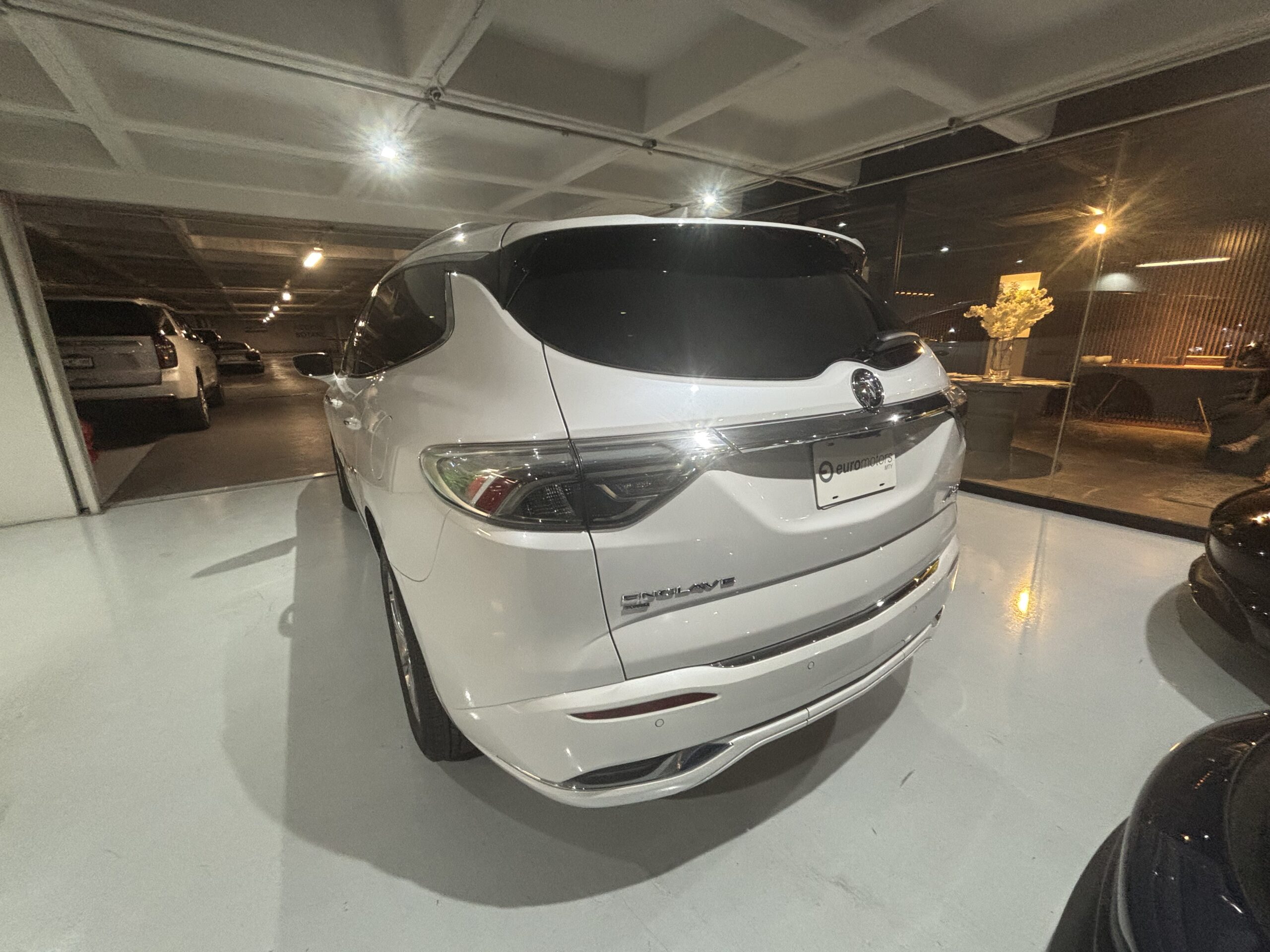 BUICK ENCLAVE AVENIR 2023