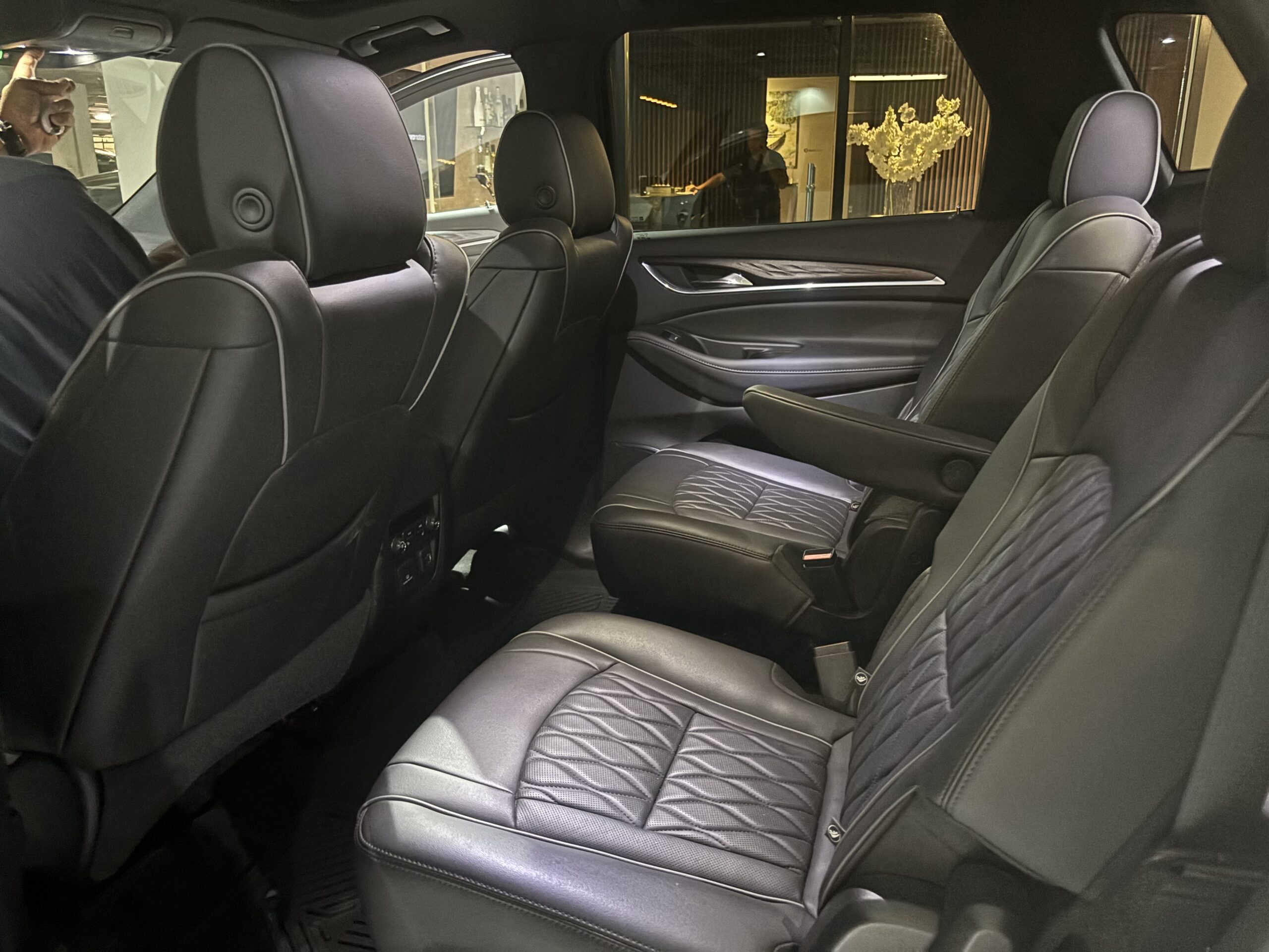 BUICK ENCLAVE AVENIR 2023