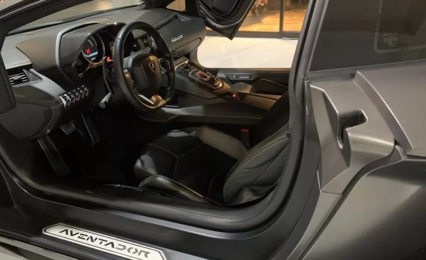 Lamborghini Aventador 2015