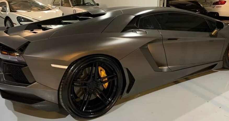 Lamborghini Aventador 2015