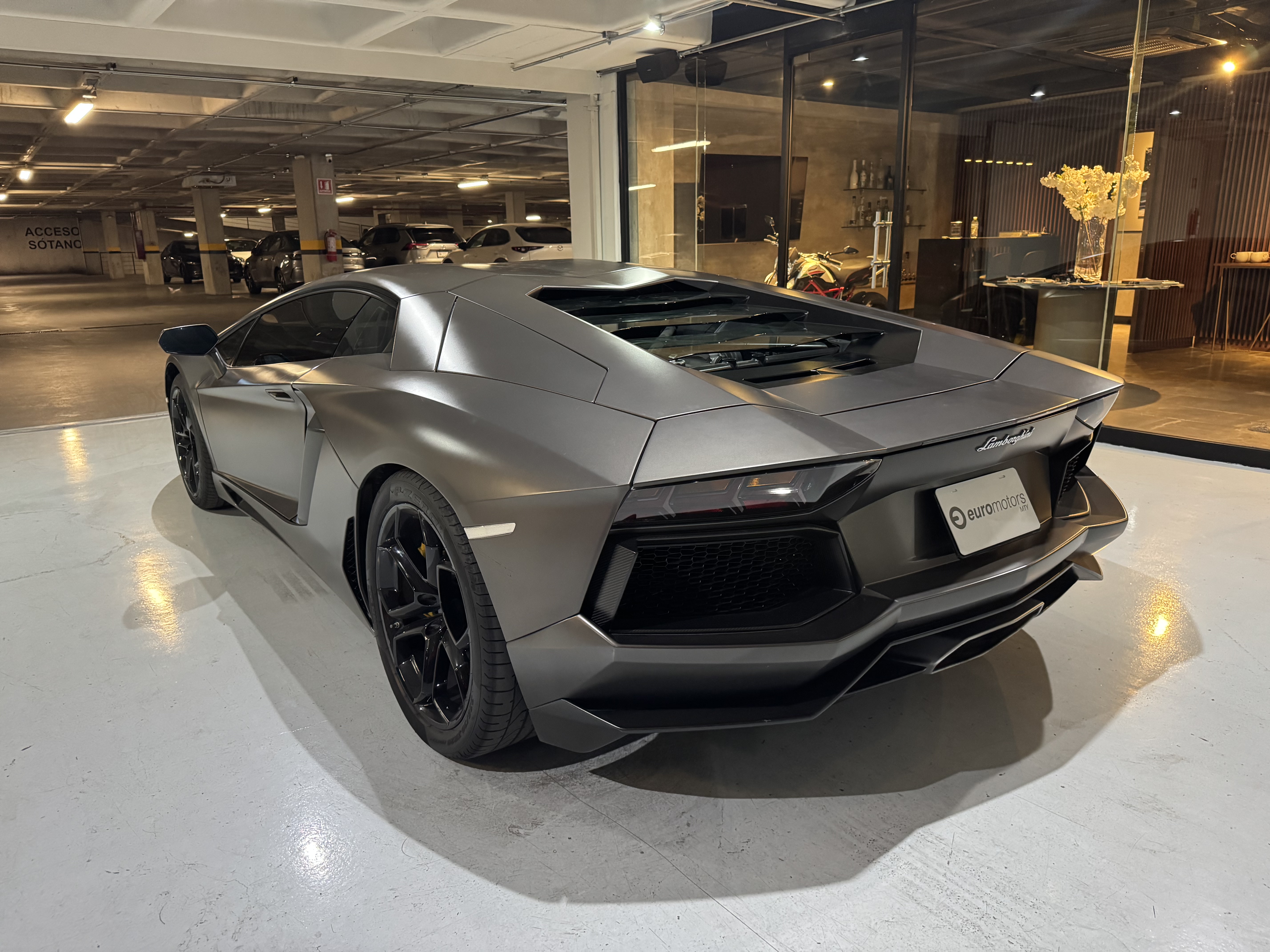 Lamborghini Aventador 2015