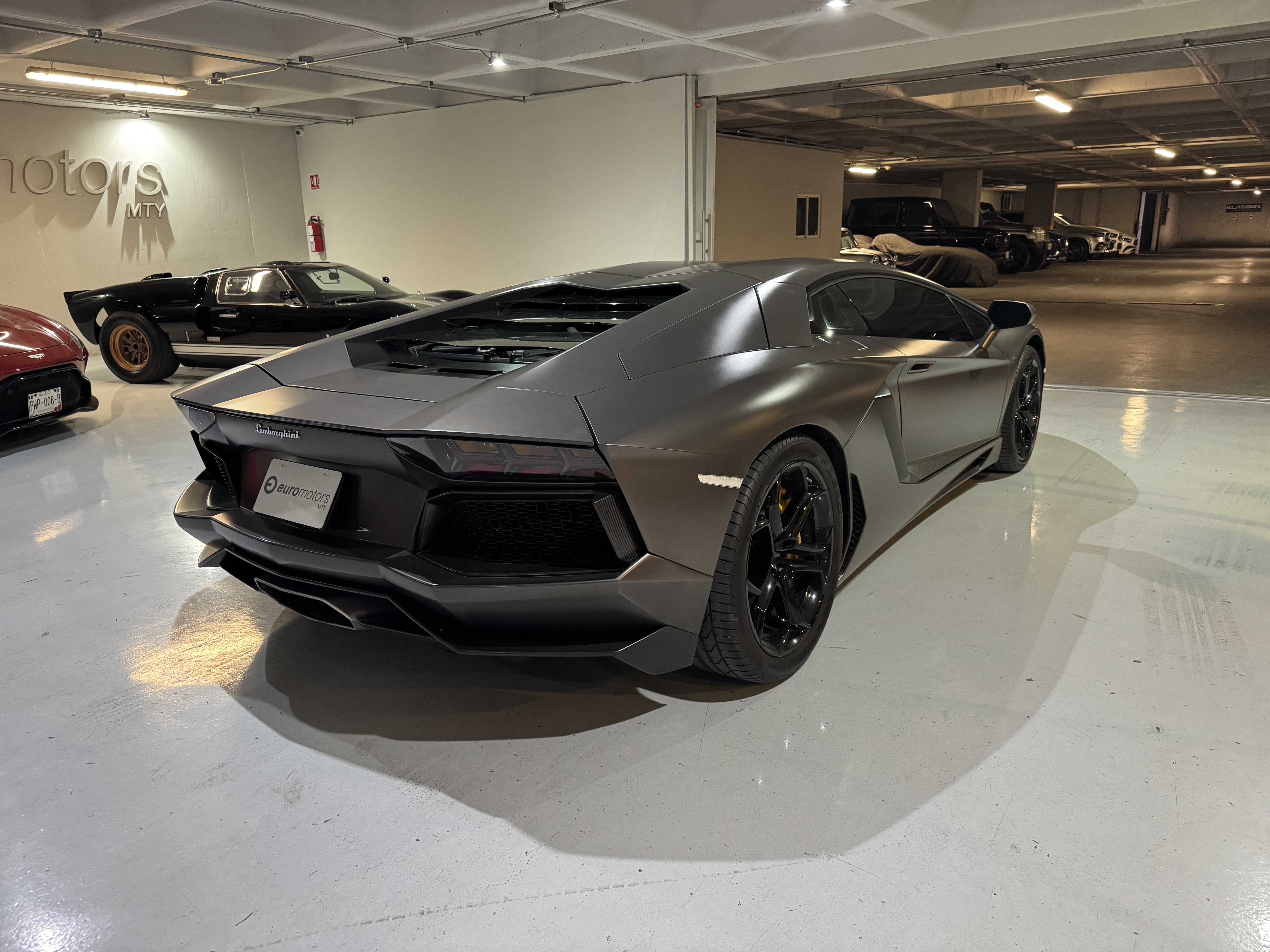 Lamborghini Aventador 2015