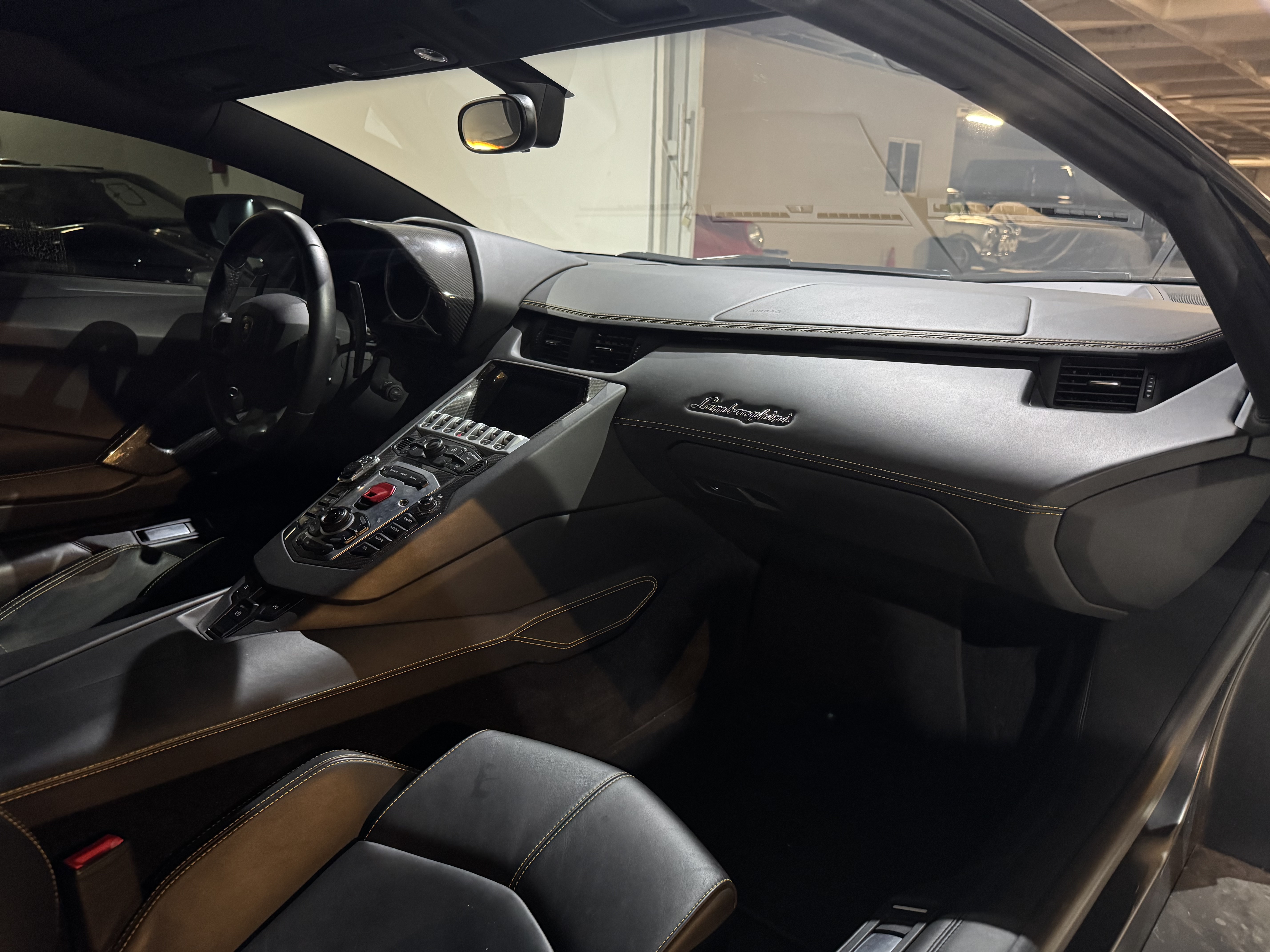 Lamborghini Aventador 2015