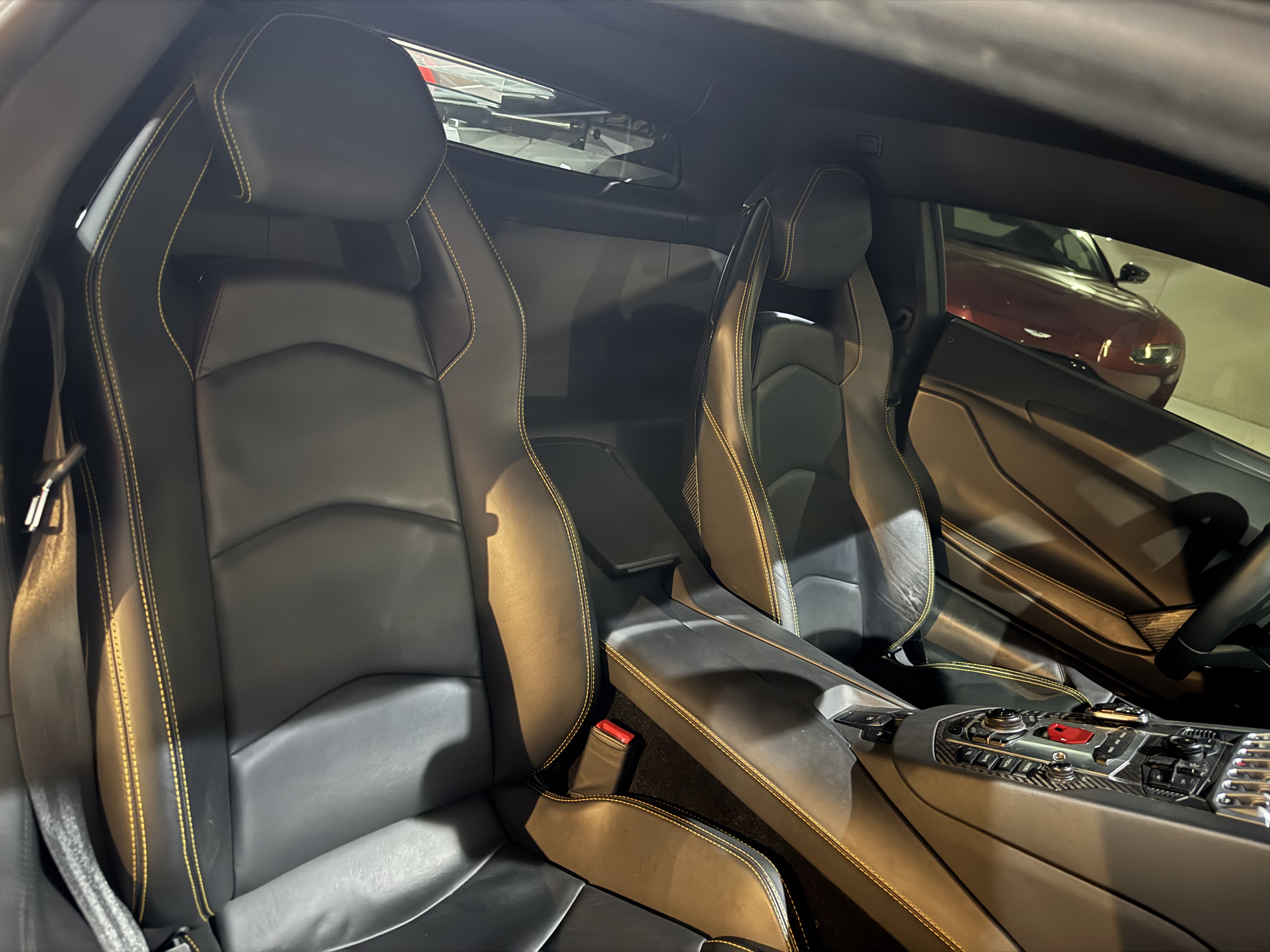 Lamborghini Aventador 2015