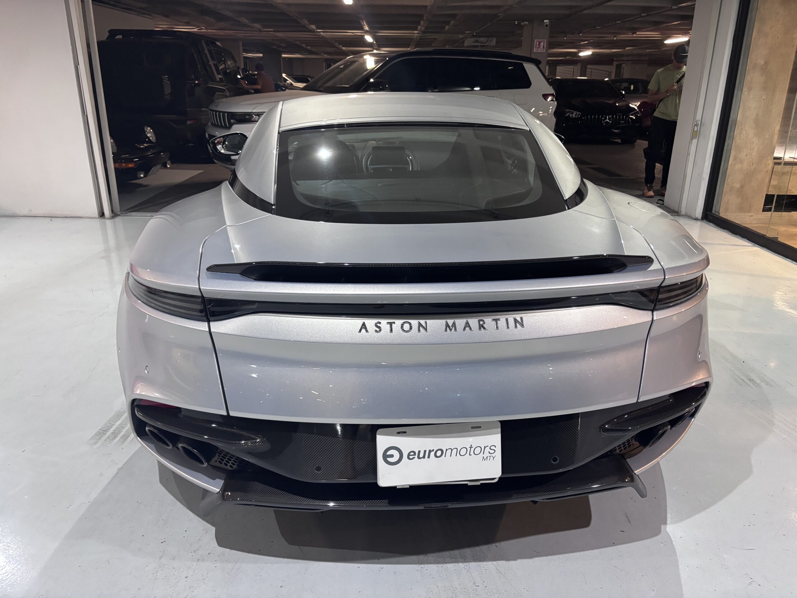 ASTON MARTIN DBS SUPPERLEGGERA 2019