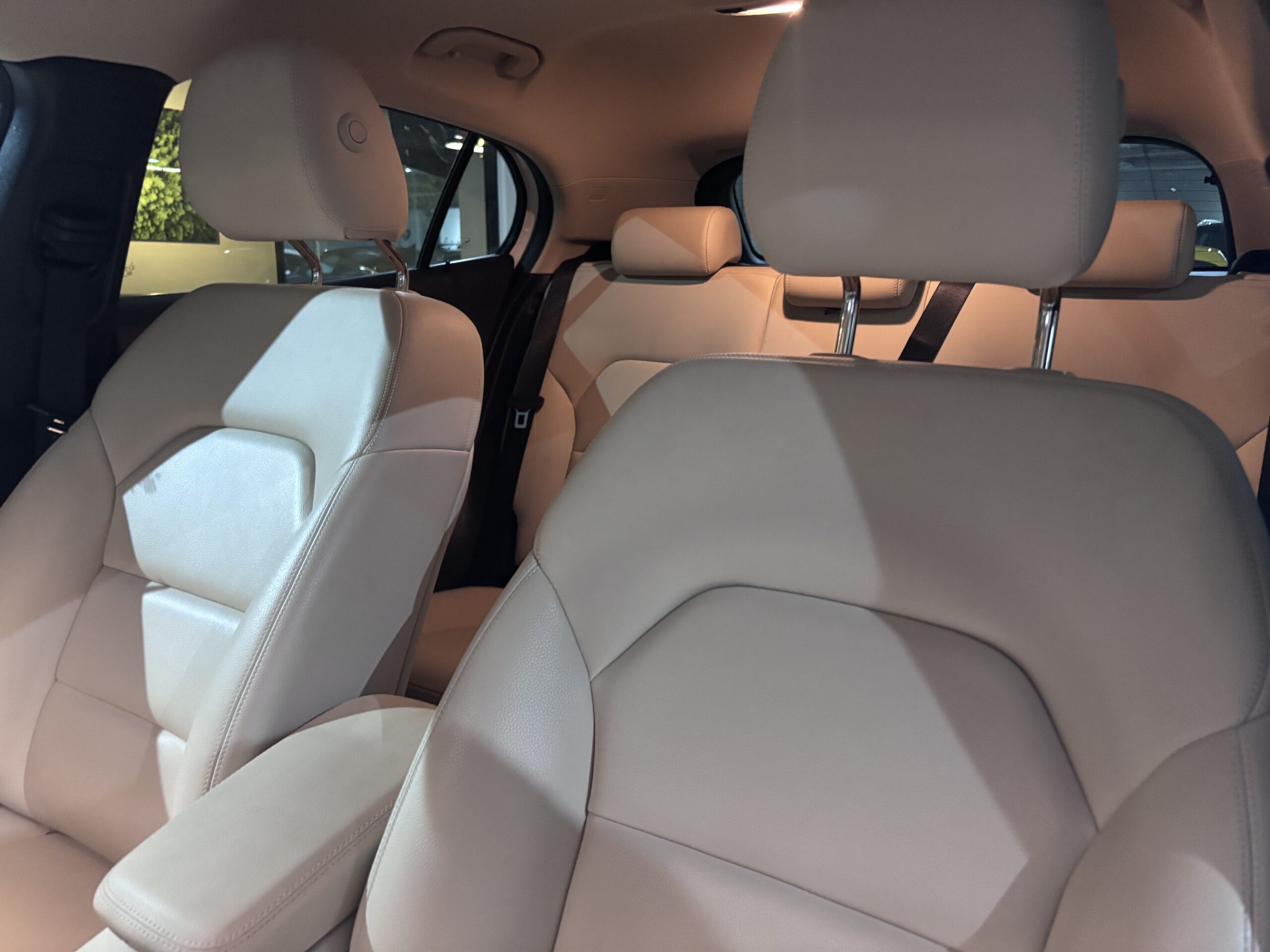 MERCEDES BENZ GLA 200 2020