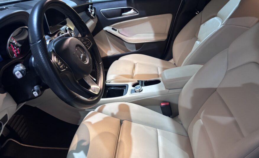 MERCEDES BENZ GLA 200 2020