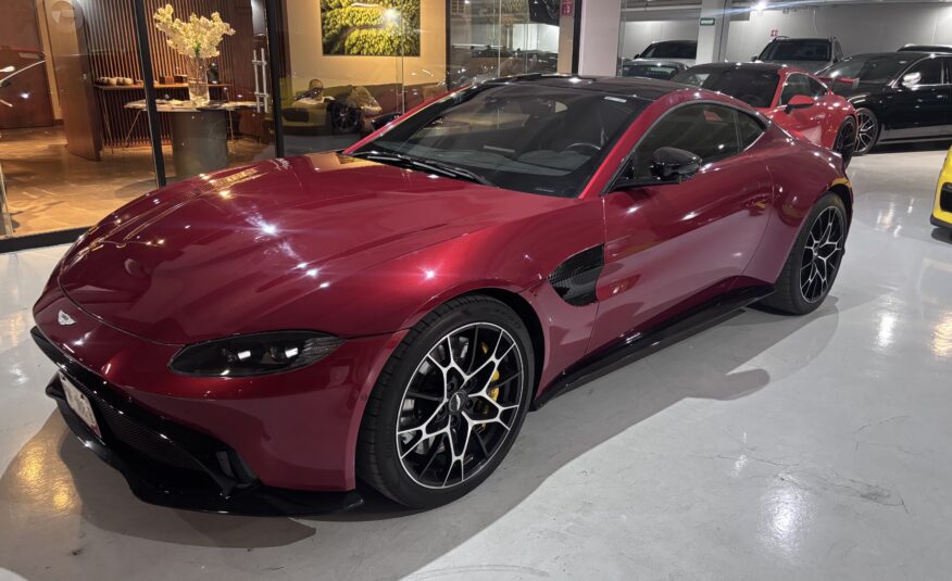 ASTON MARTIN VANTAGE 2019