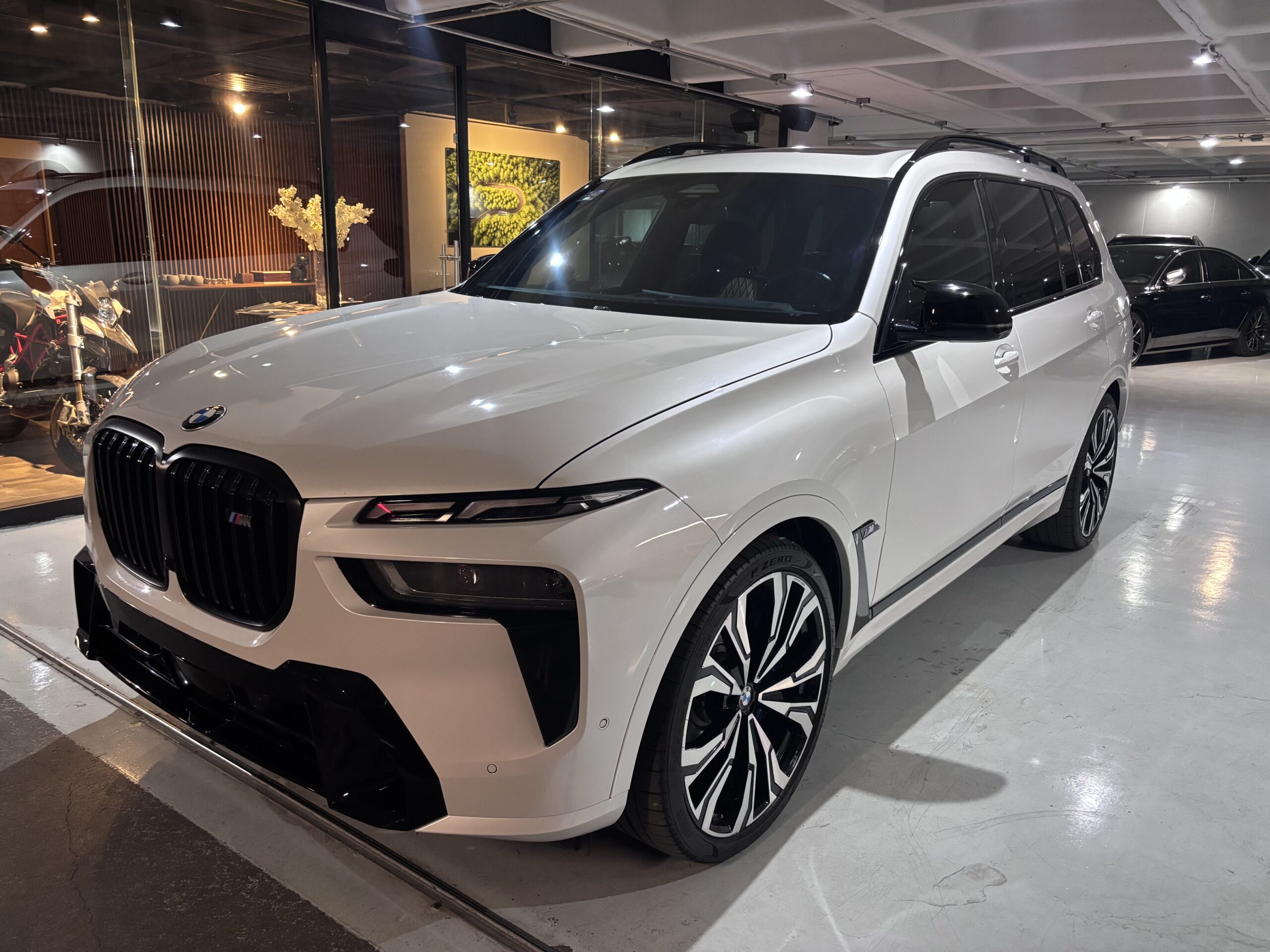 BMW X7 M60 2023