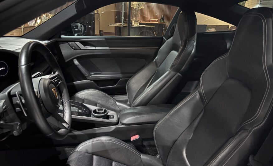 PORSCHE 911 CARRERA 2022