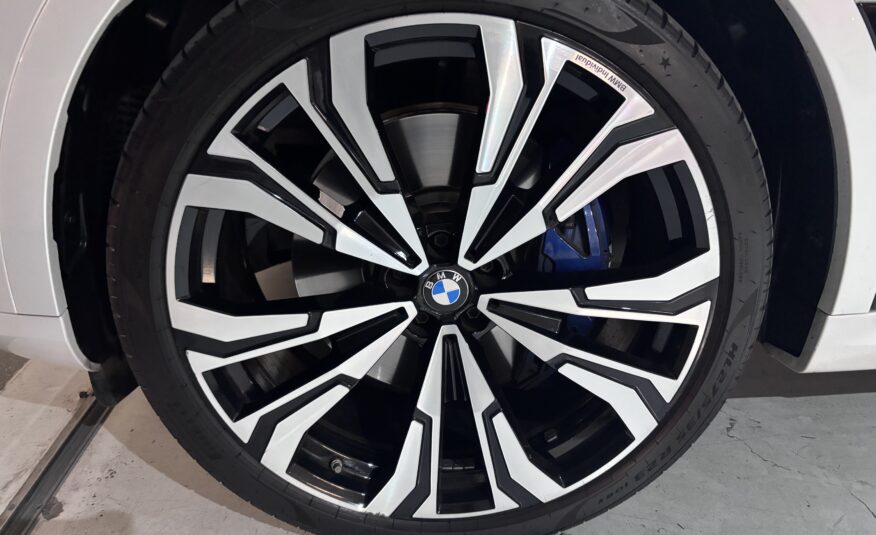 BMW X7 M60 2023