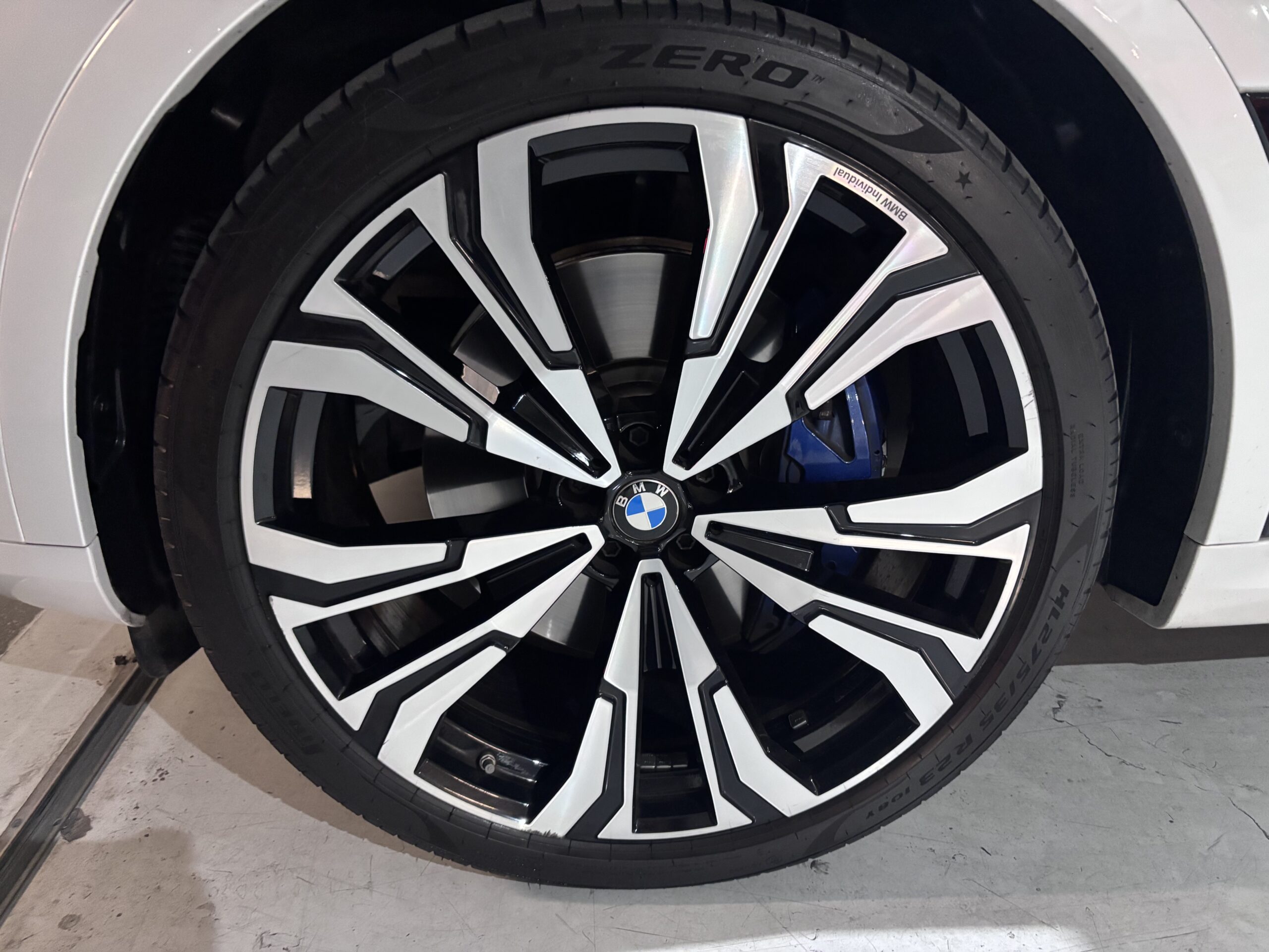 BMW X7 M60 2023