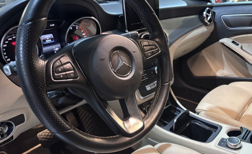 MERCEDES BENZ GLA 200 2020