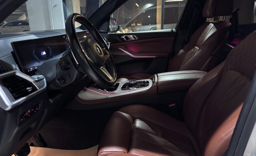 BMW X7 M60 2023