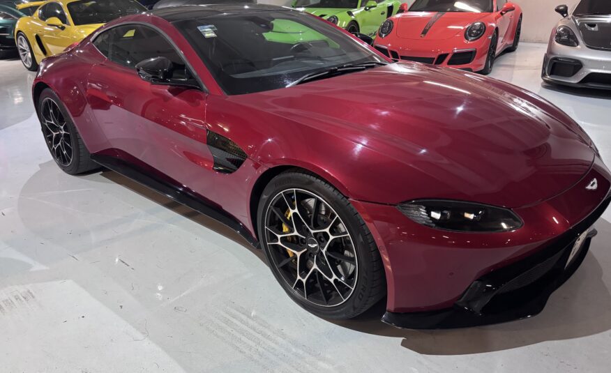 ASTON MARTIN VANTAGE 2019