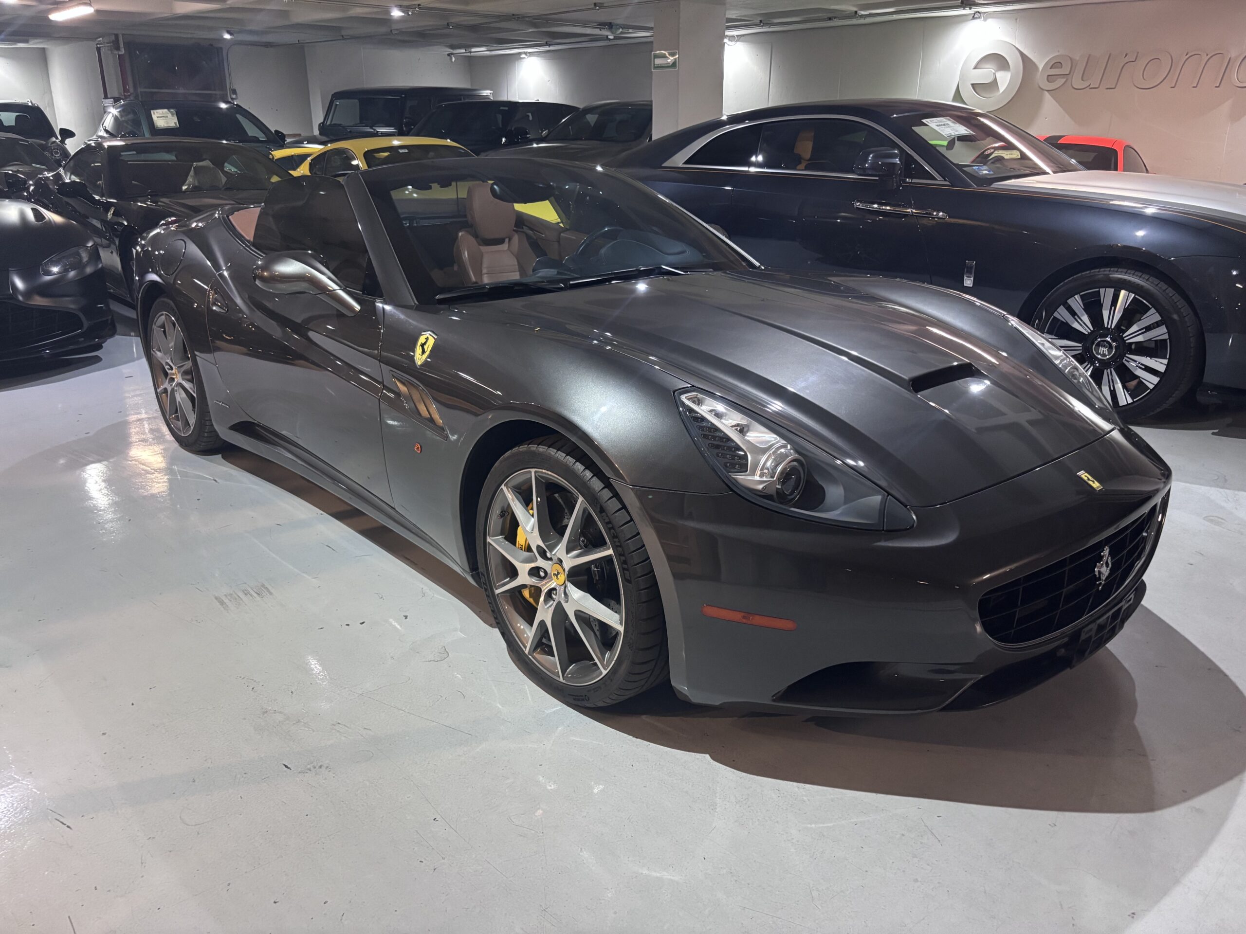 FERRARI CALIFORNIA 2010