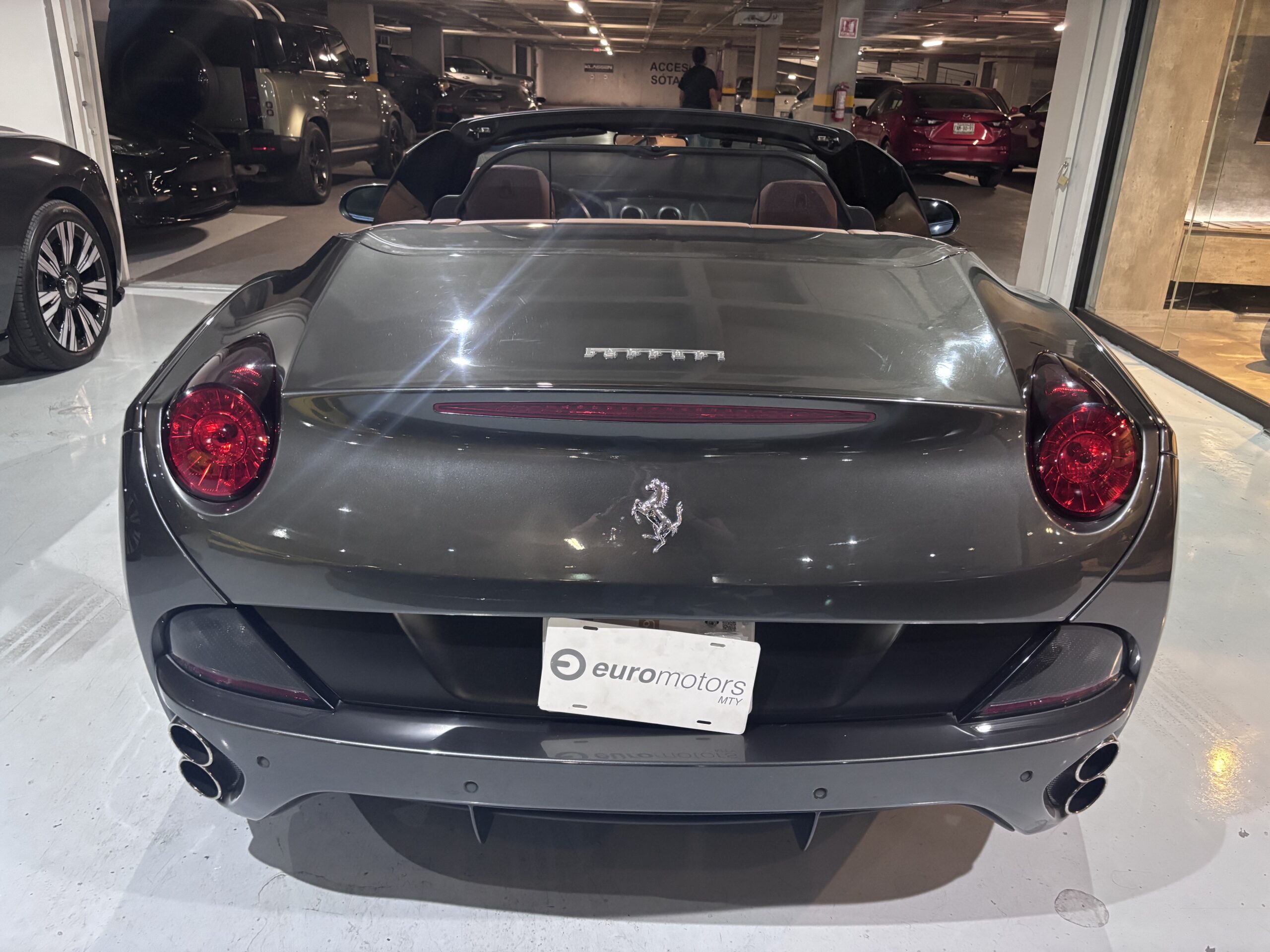 FERRARI CALIFORNIA 2010