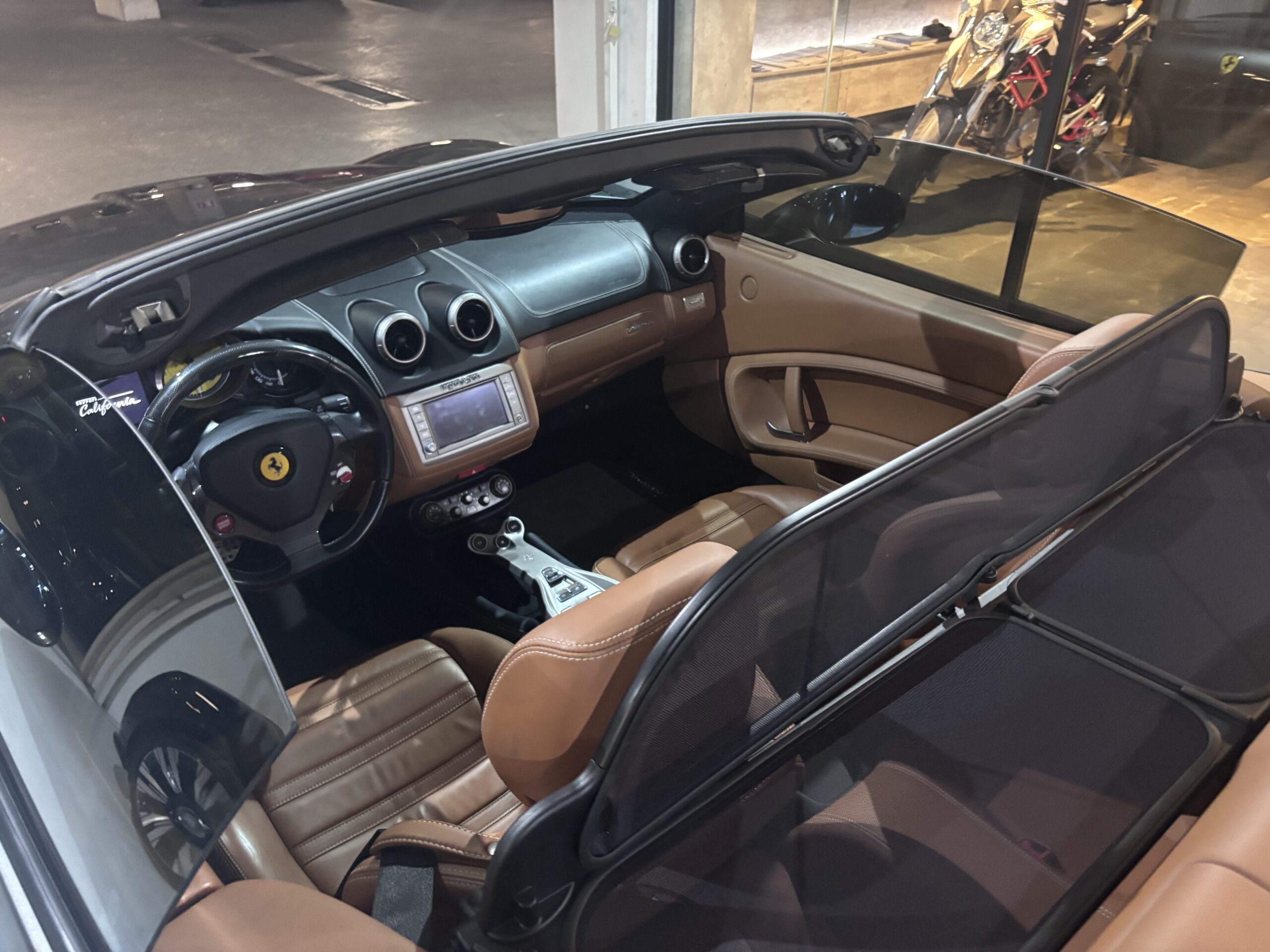 FERRARI CALIFORNIA 2010