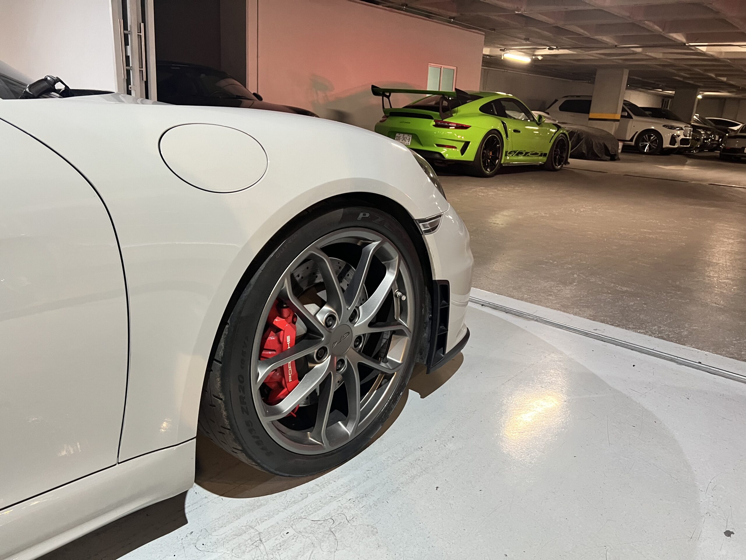 PORSCHE GT4 2021