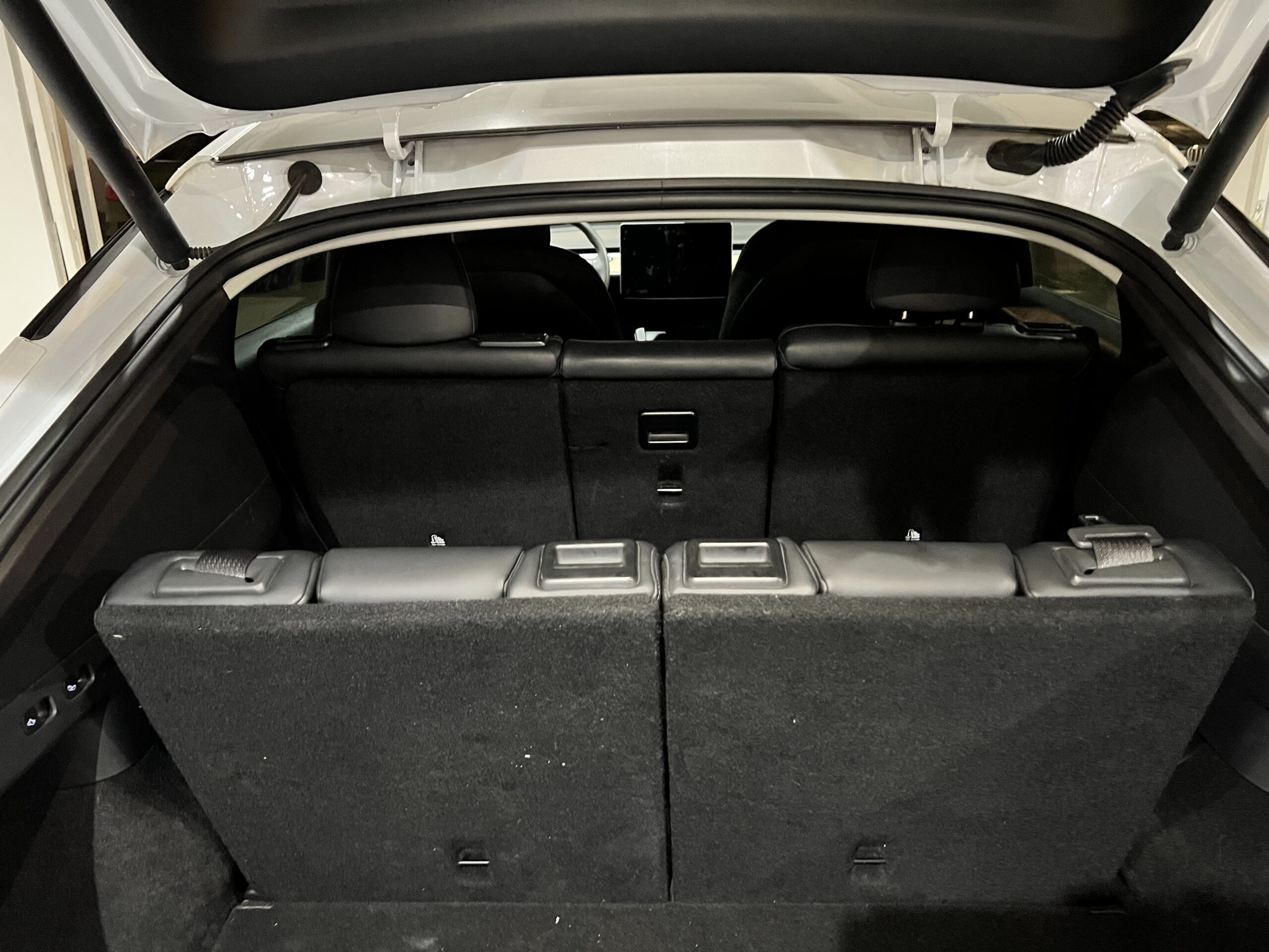 TESLA MODEL Y 2022 LONG RANGE