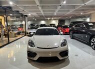 PORSCHE GT4 2021