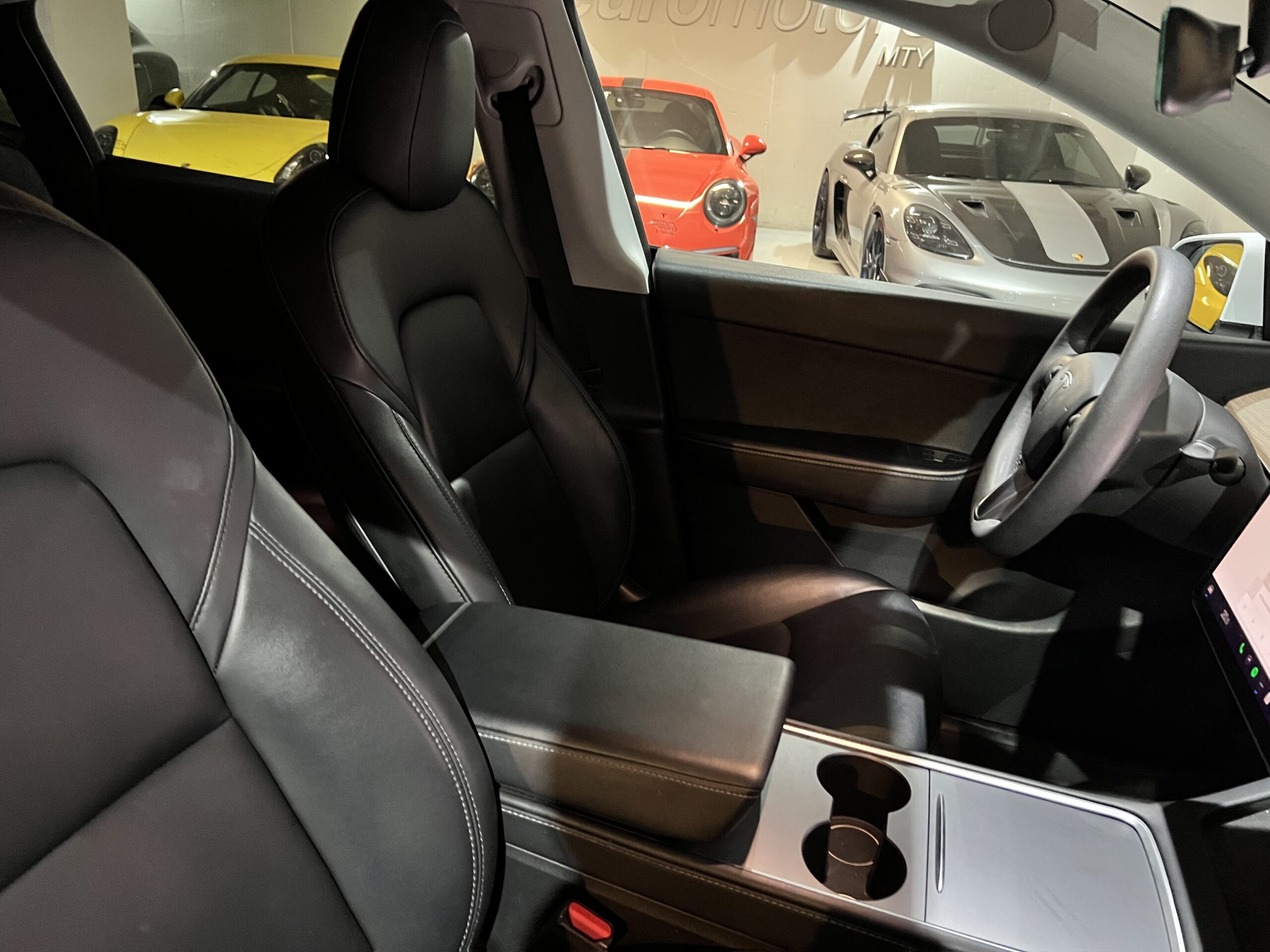 TESLA MODEL Y 2022 LONG RANGE