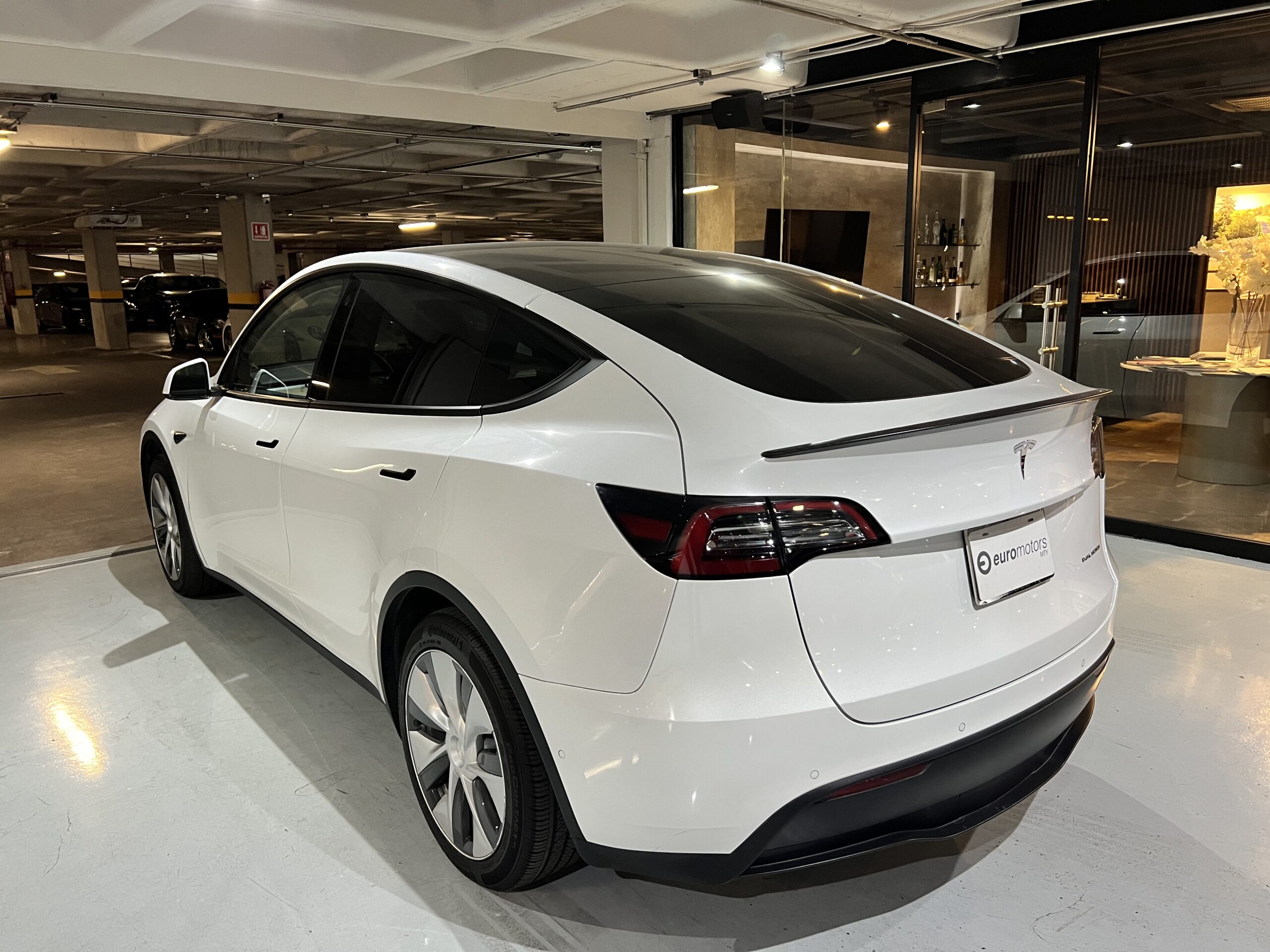 TESLA MODEL Y 2022 LONG RANGE