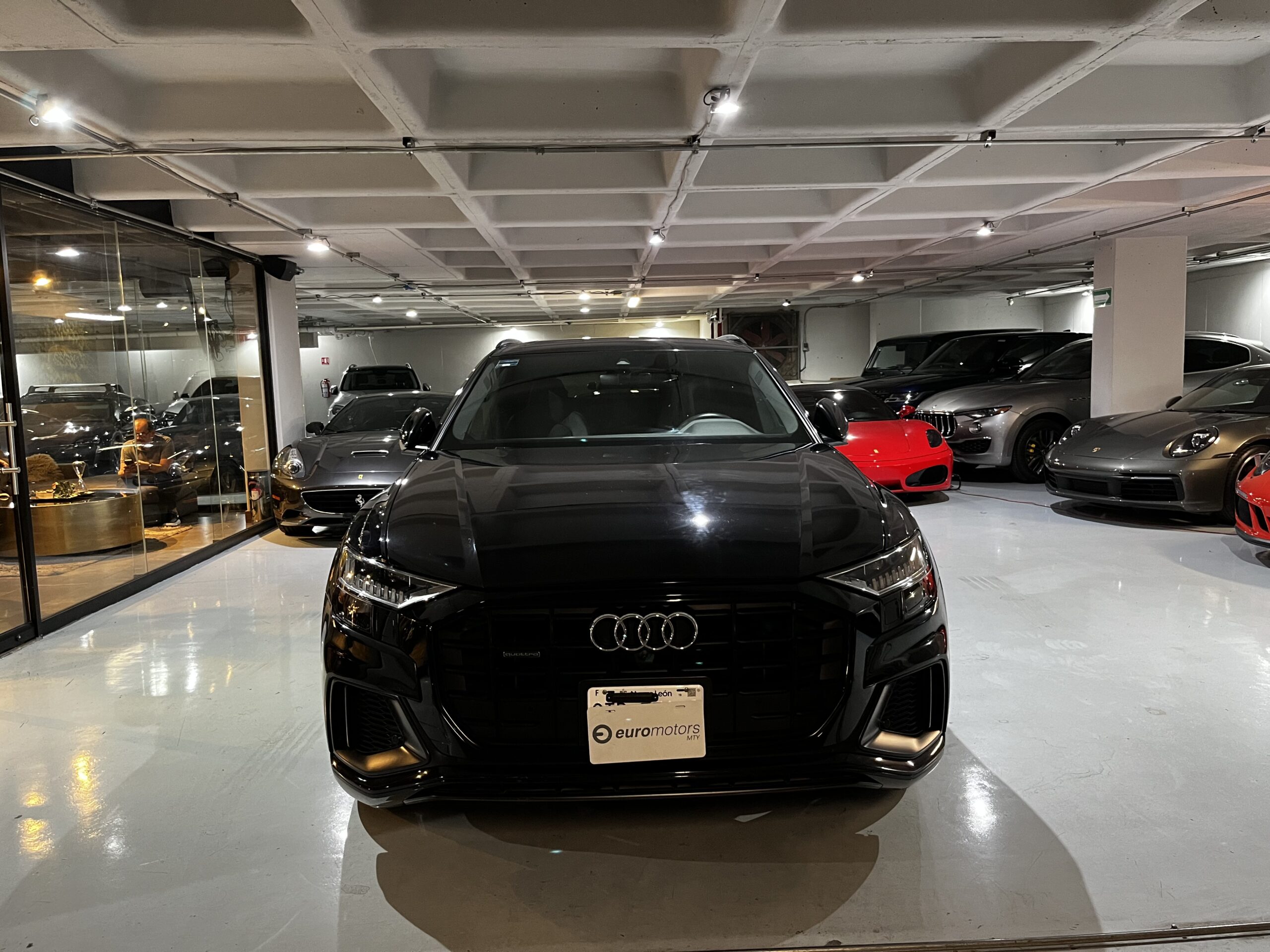 Audi Q8 S-Line 2021