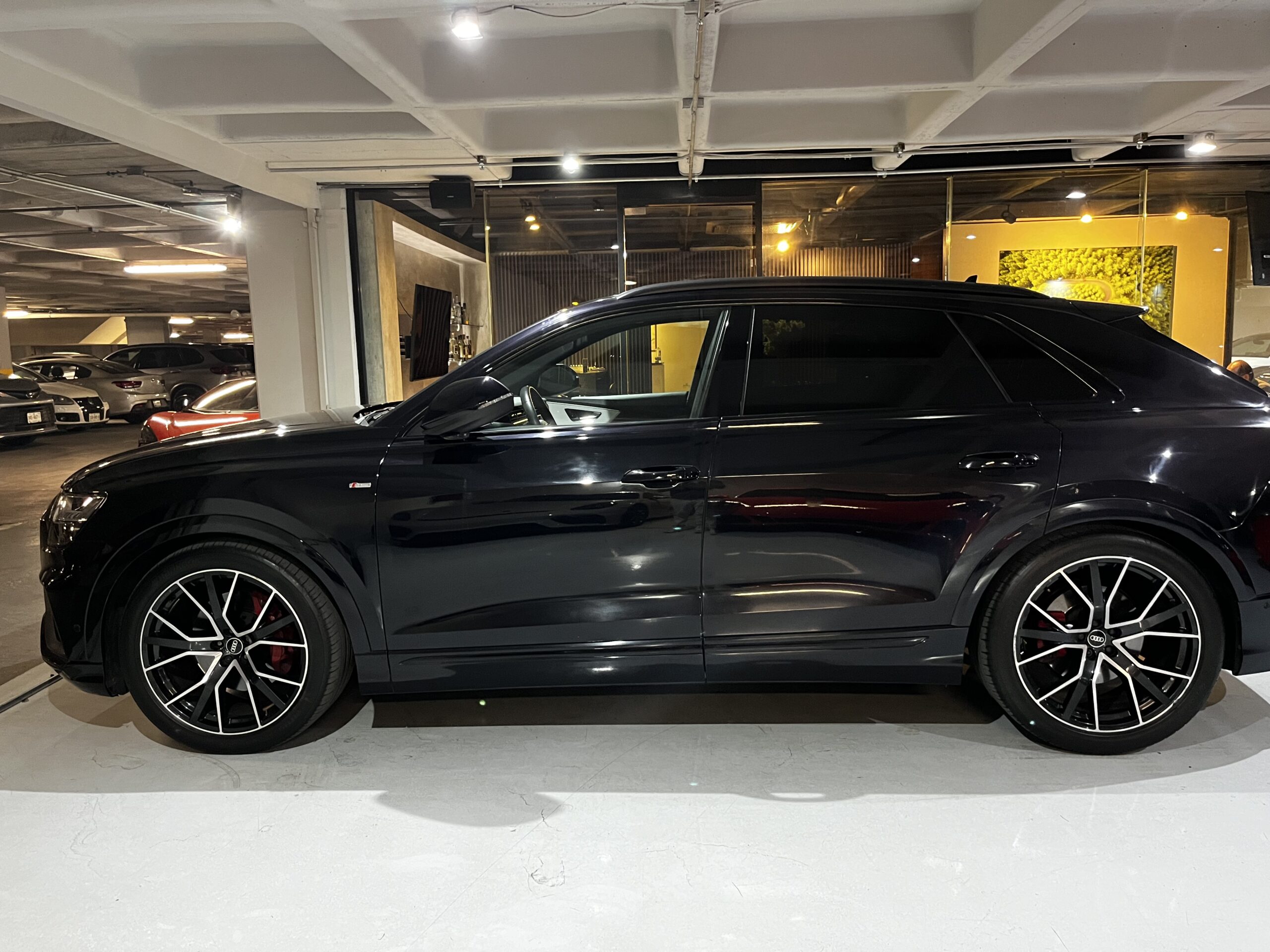 Audi Q8 S-Line 2021