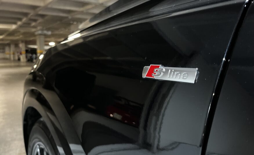 Audi Q8 S-Line 2021