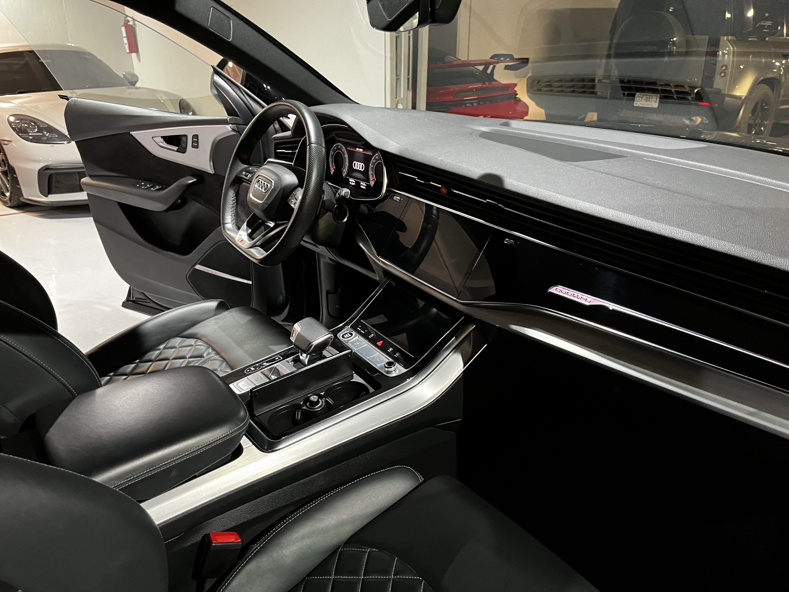 Audi Q8 S-Line 2021