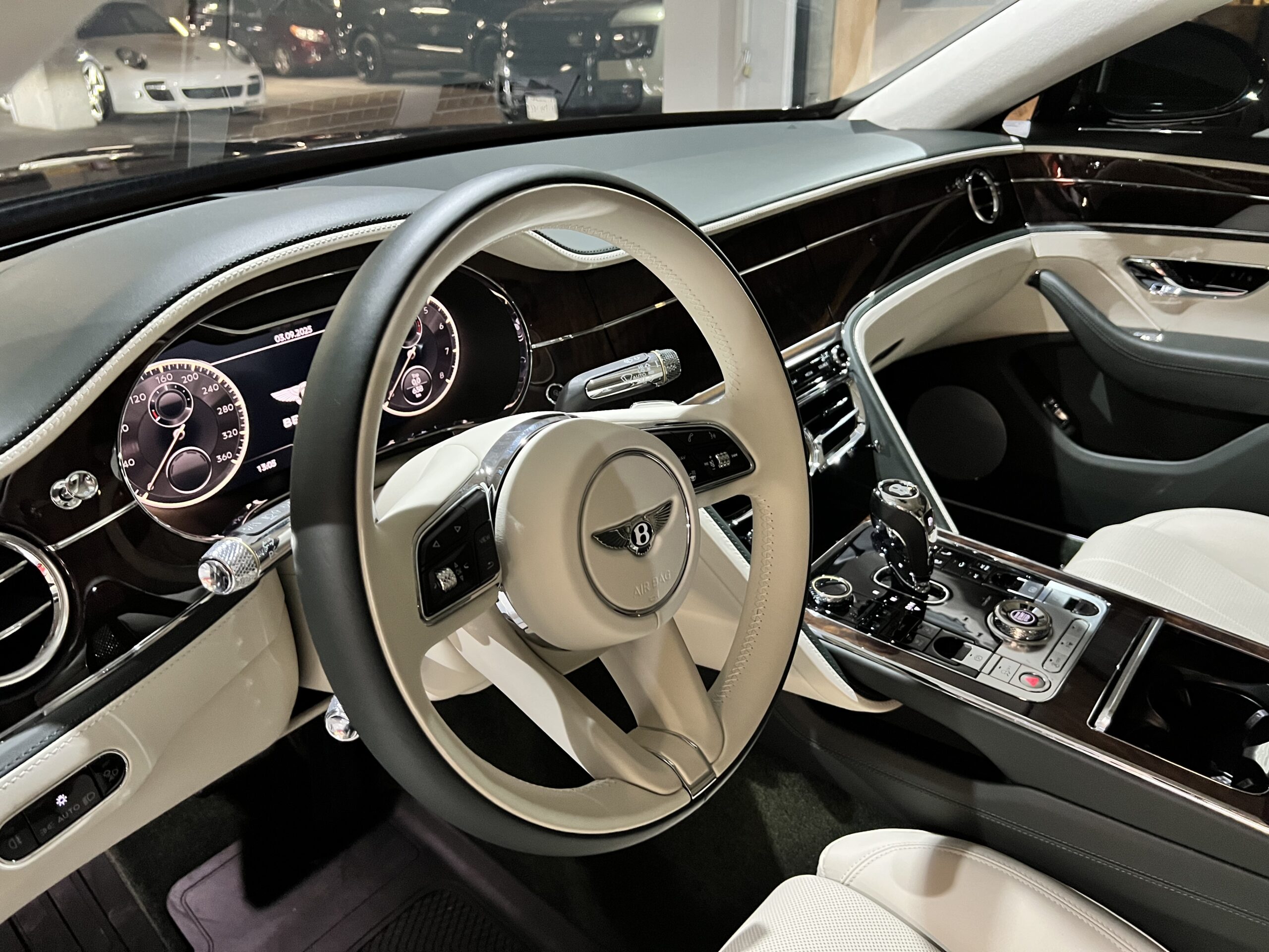 Bentley Flying Spur 2022