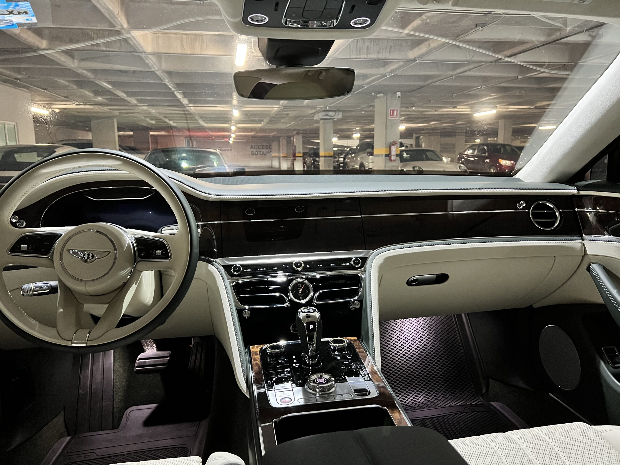 Bentley Flying Spur 2022