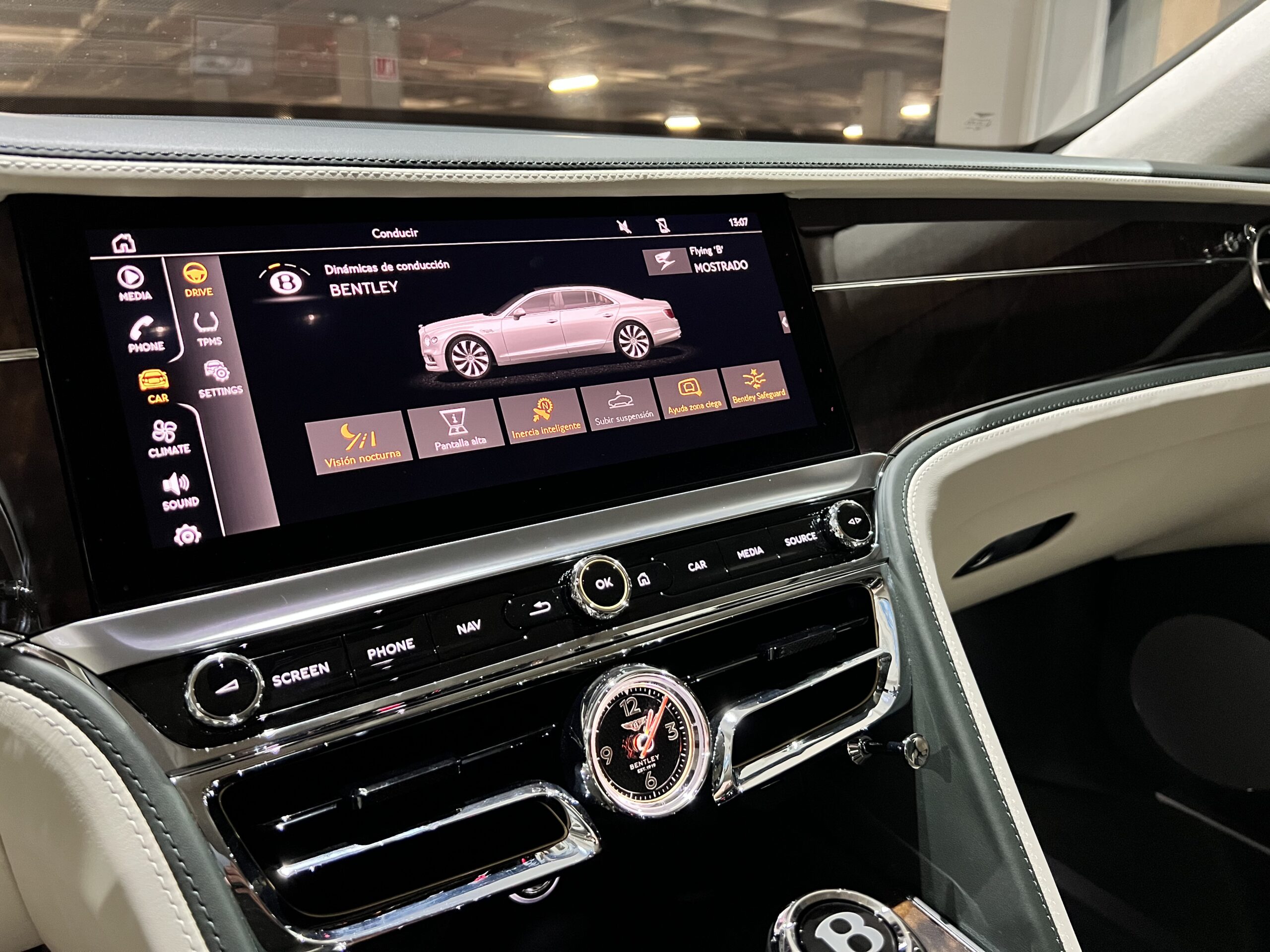 Bentley Flying Spur 2022