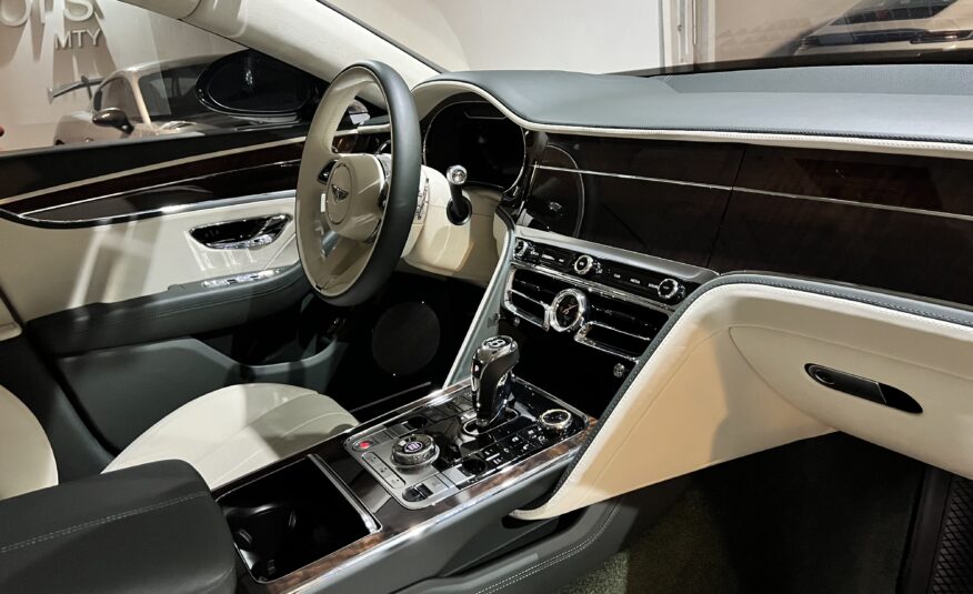 Bentley Flying Spur 2022