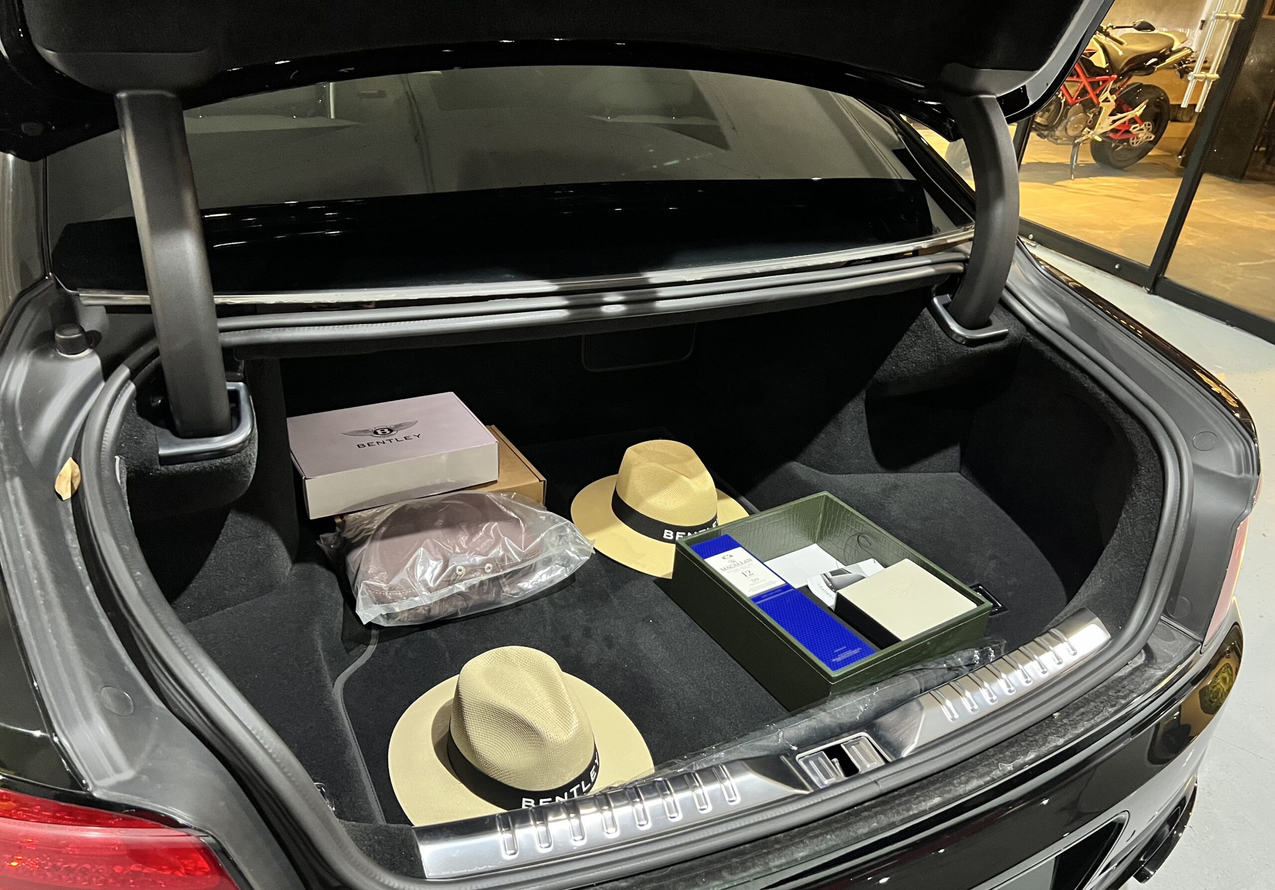 Bentley Flying Spur 2022