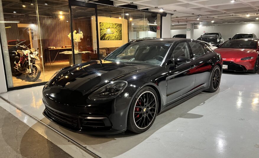 2017 Porsche Panamera 4s