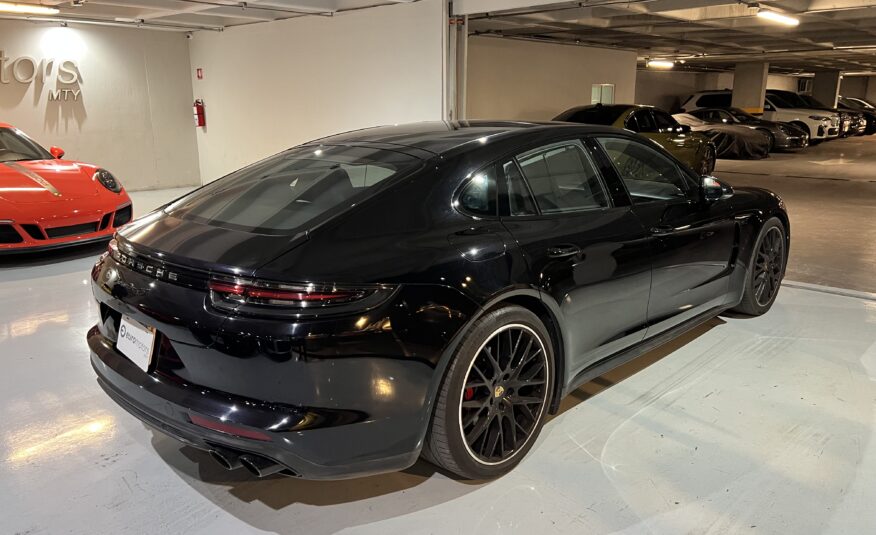 2017 Porsche Panamera 4s