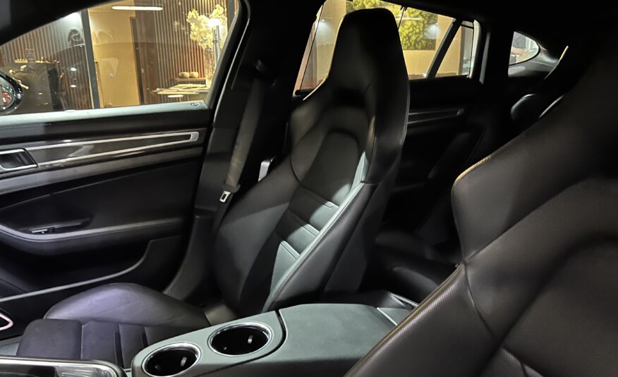 2017 Porsche Panamera 4s