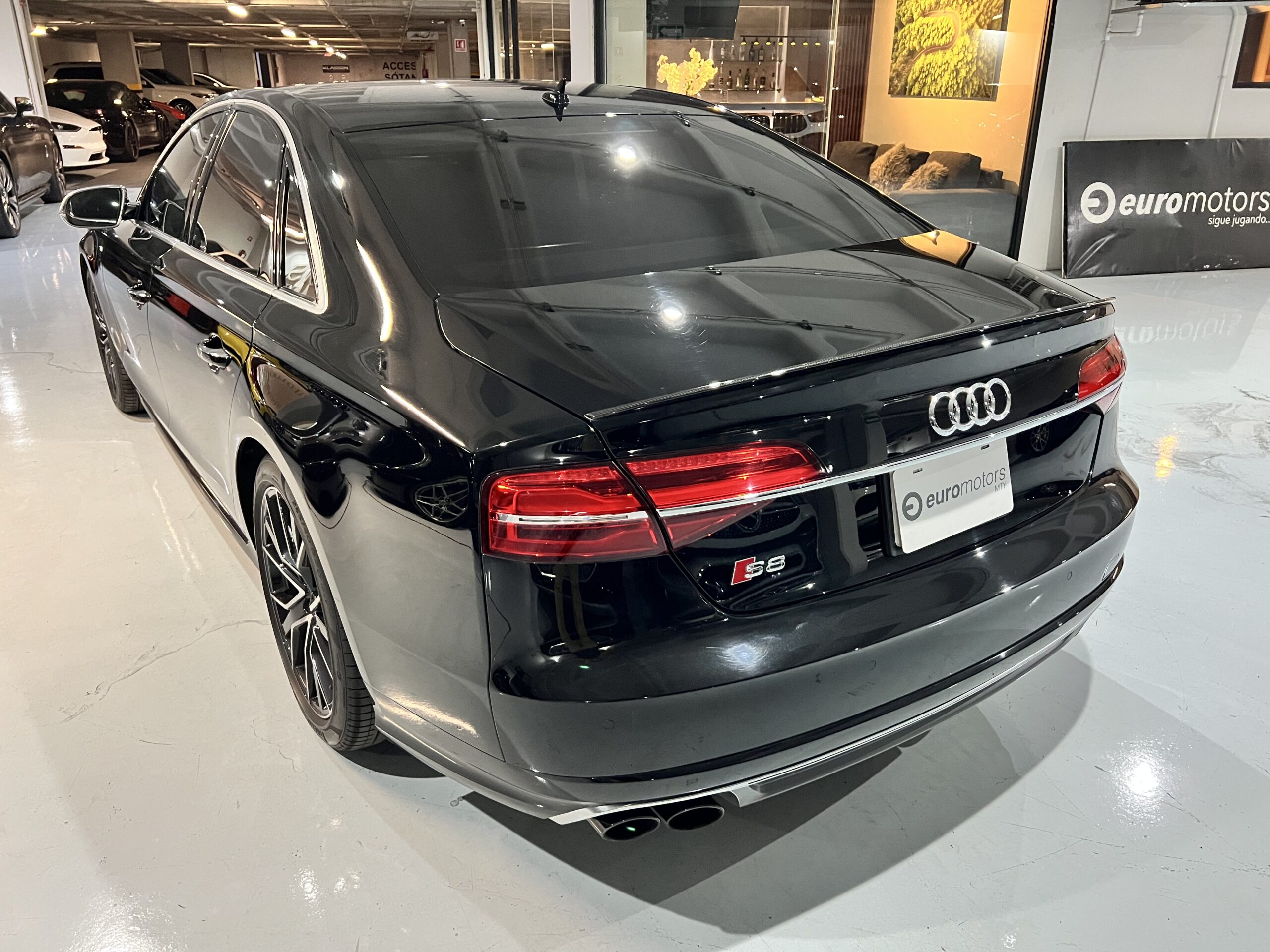Audi S8 2016