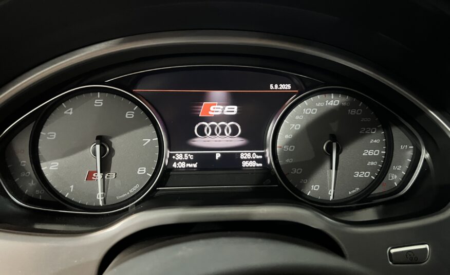 Audi S8 2016