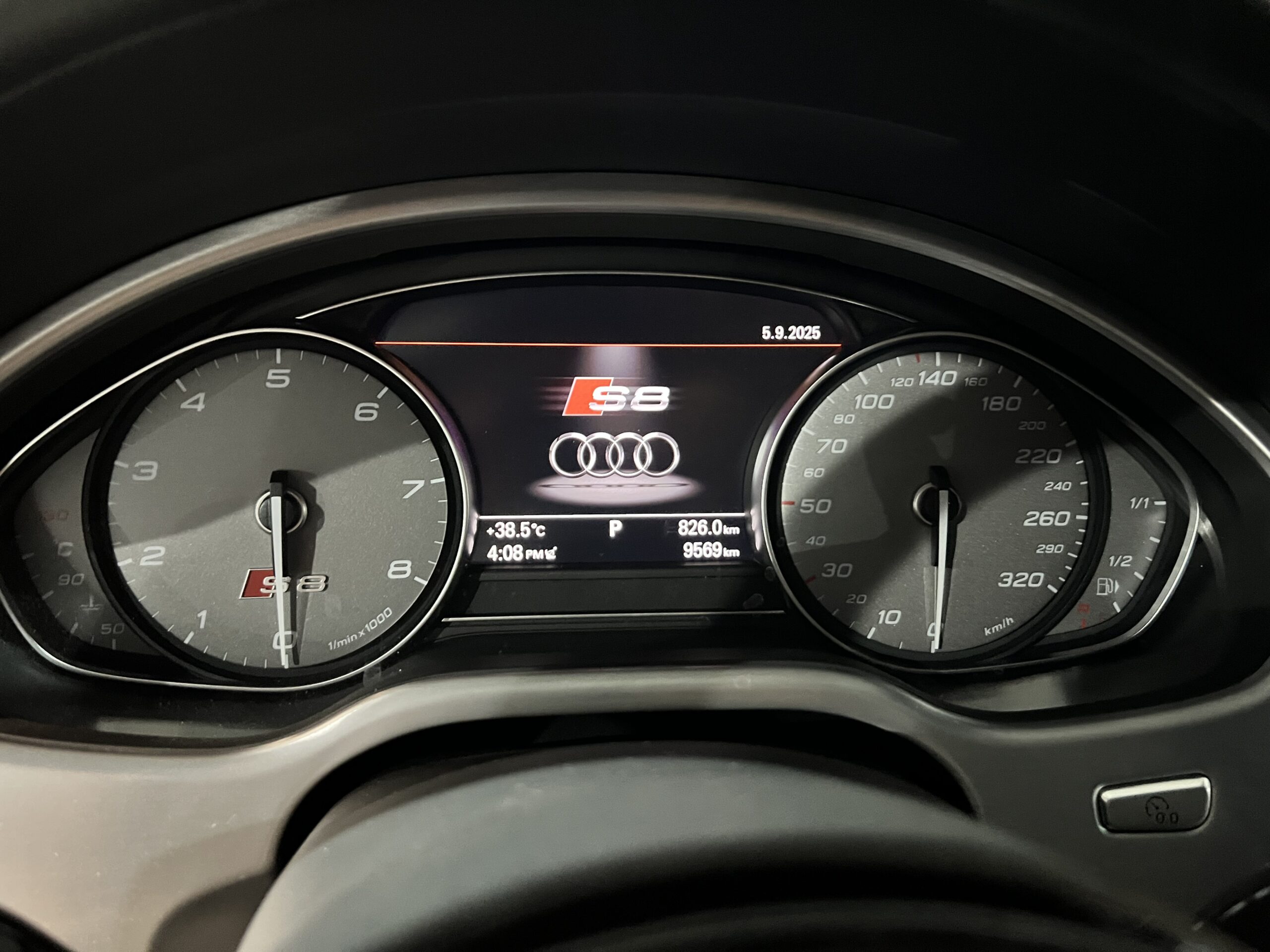 Audi S8 2016