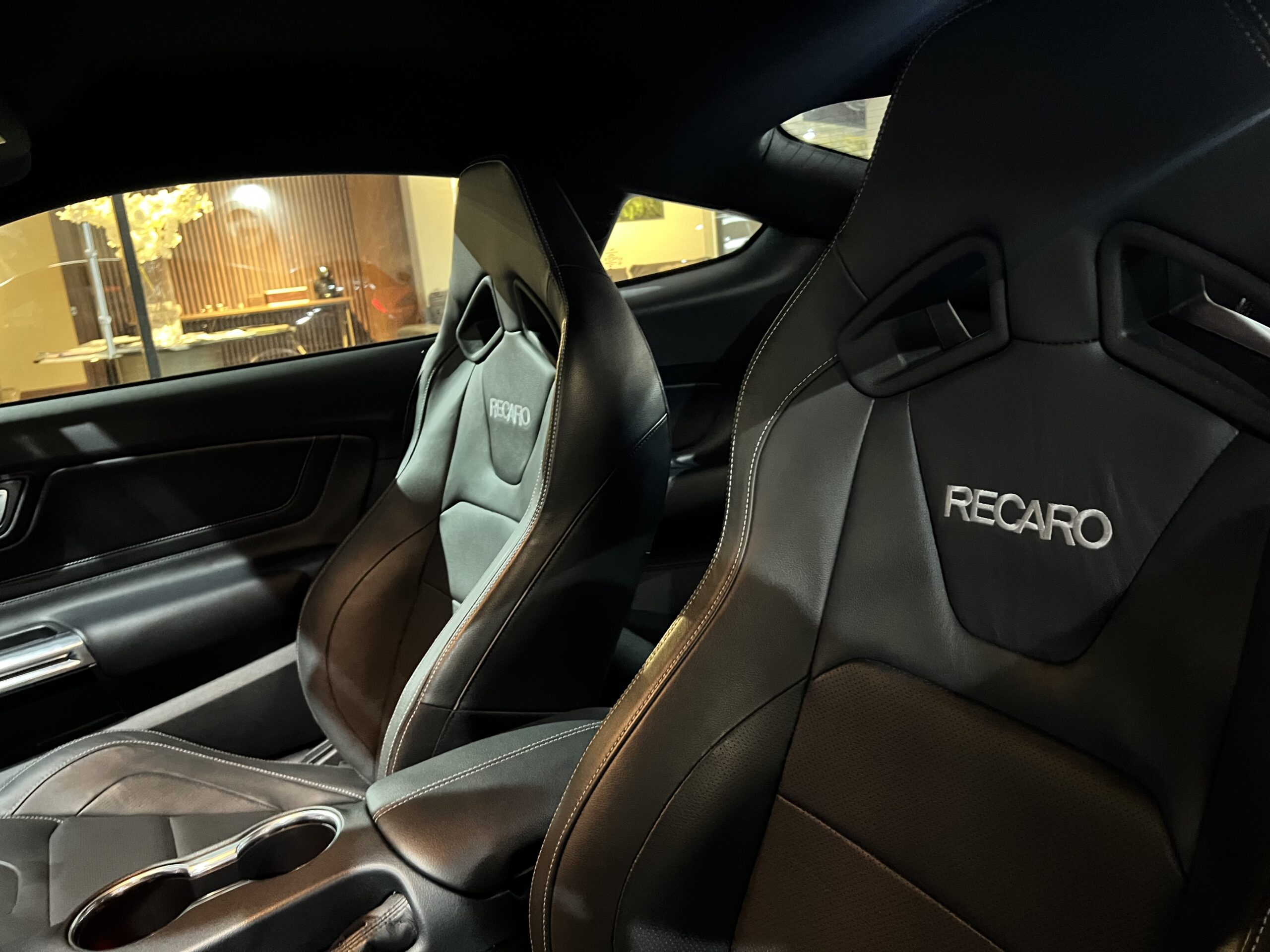 2022 Ford Mustang Mach 1