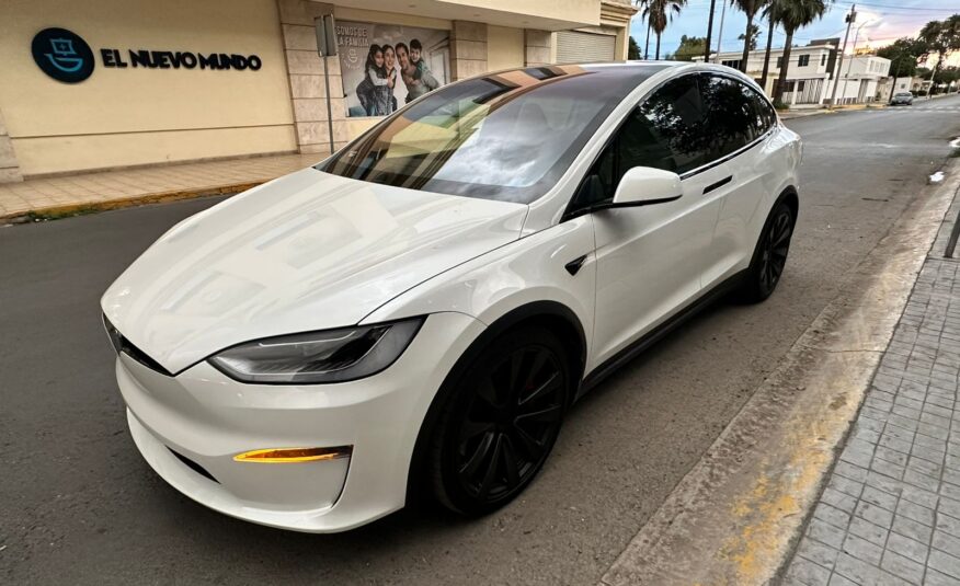 Tesla Model X 2023